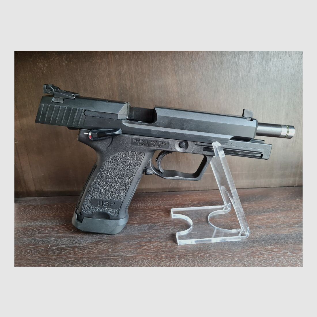Heckler & Koch USP Expert