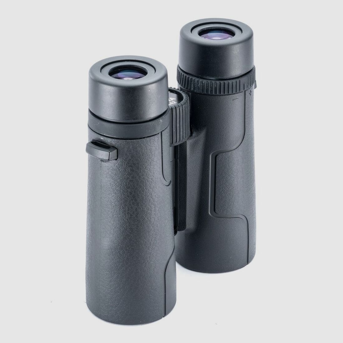 Binocolo Vanguard VESTA 10x42, immagine 2 di 5