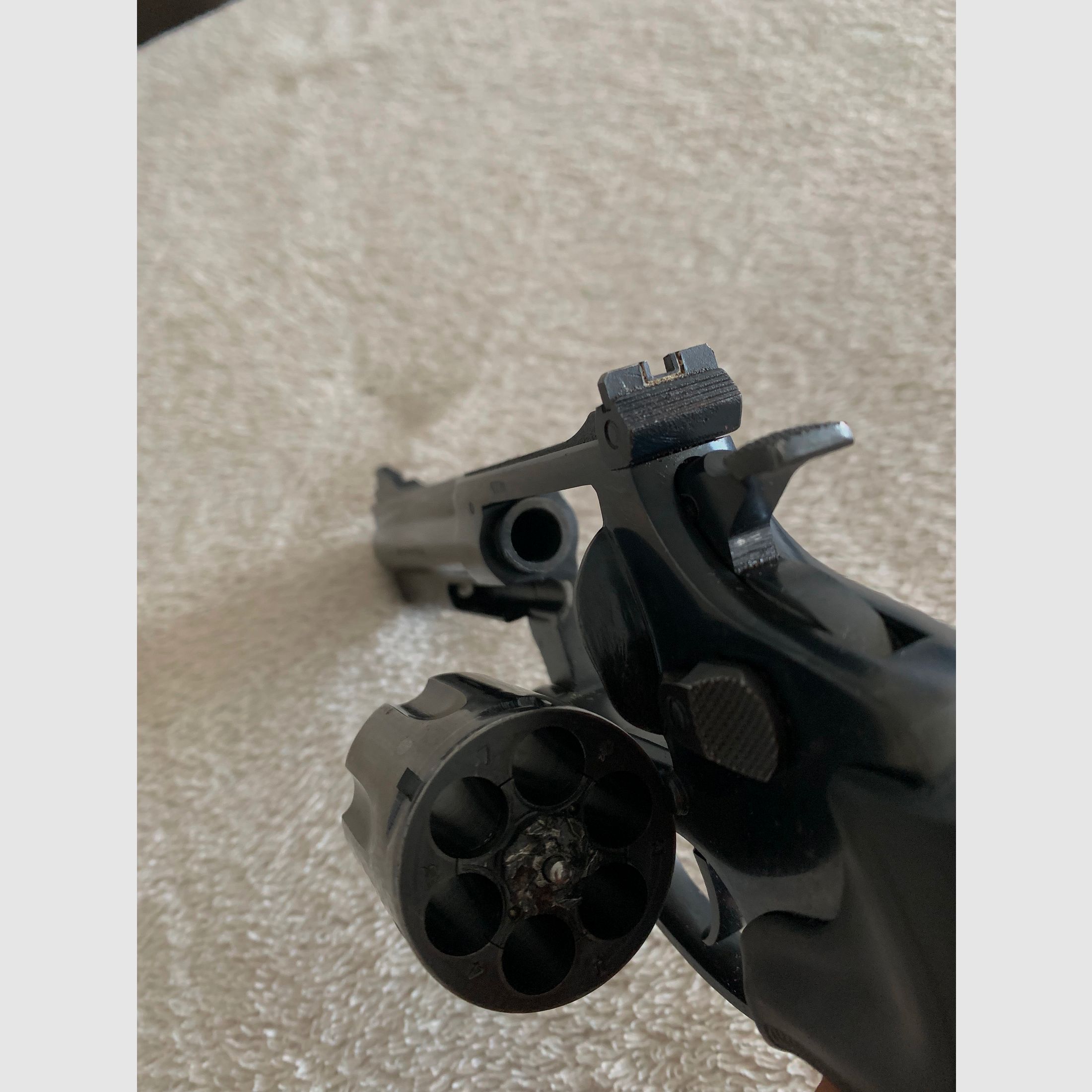 Revolver Rossi .357 Magnum und  .38 Special