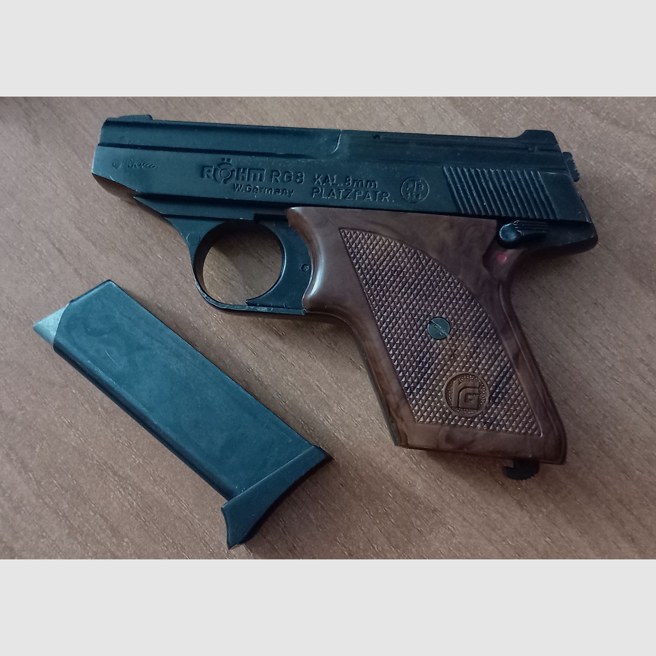 Seltene Röhm RG 8 im Kaliber 8 mm Knall/ PTB 154 mit OVP!