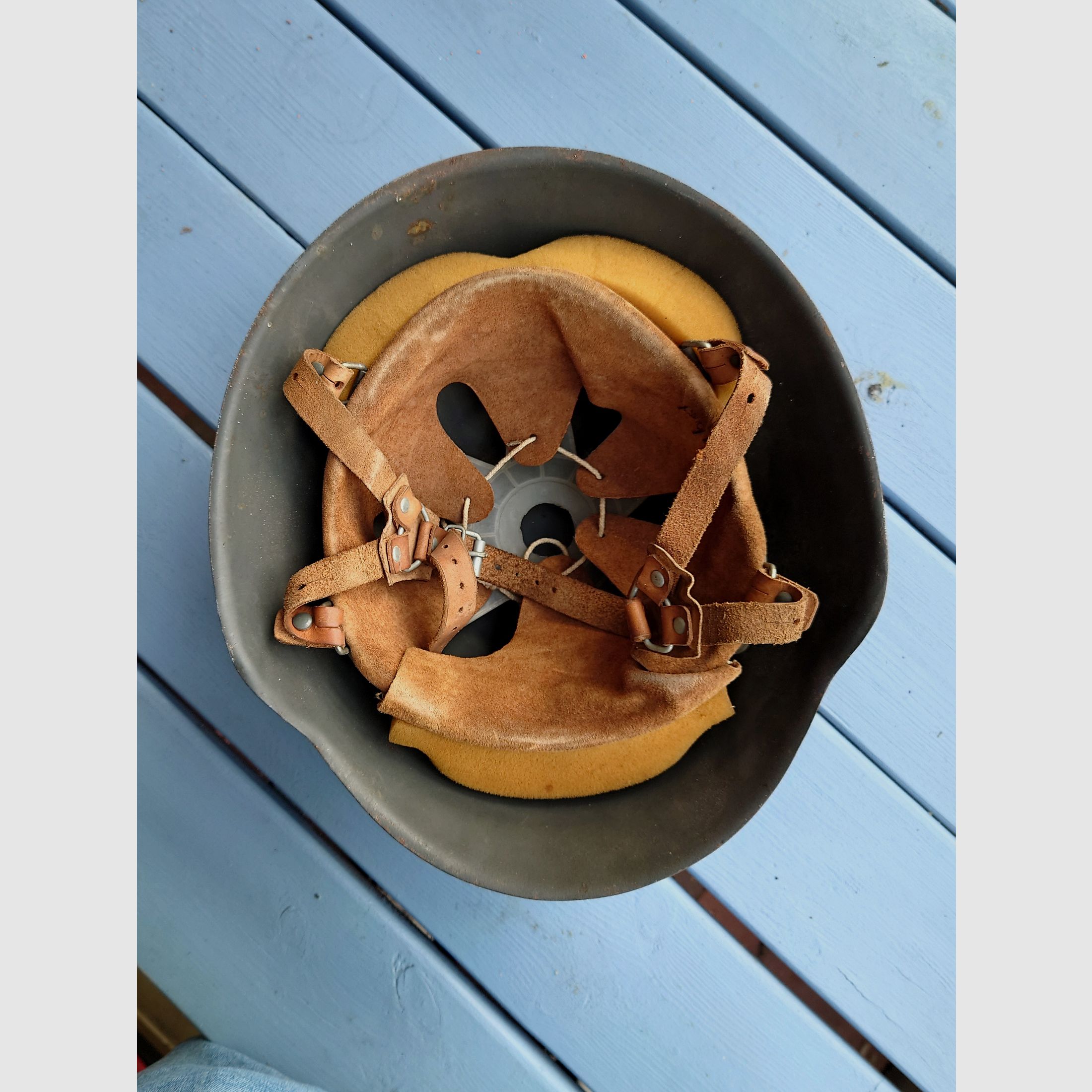 NVA M56 Stahlhelm DDR kein AK47 AK74 PPK mpi
