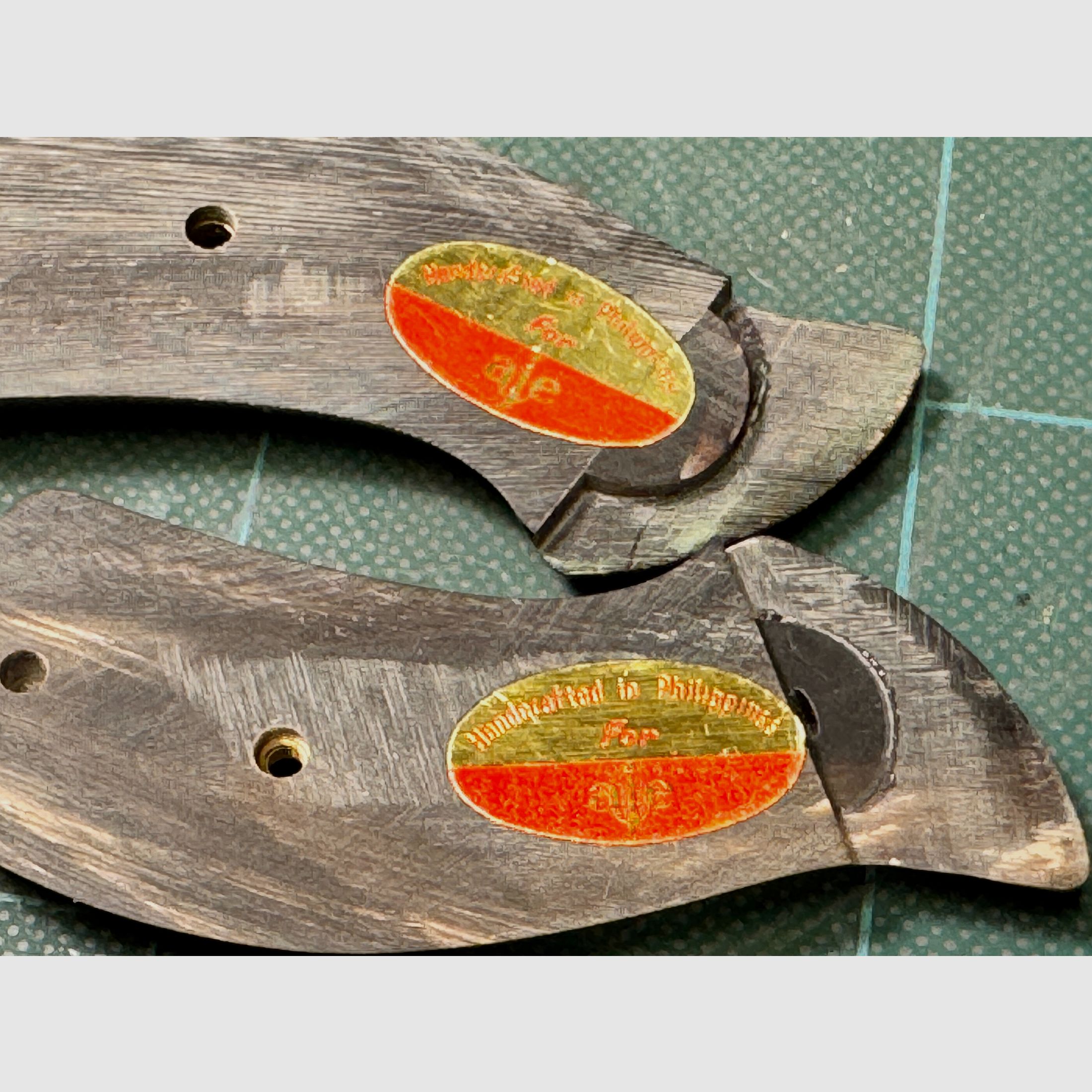 EAGLE GRIPS Buffalo Horn Grips (Genuine Buffalo Horn) S&W J-Frame Round Butt – Top condition in original packaging with exchange wedge!