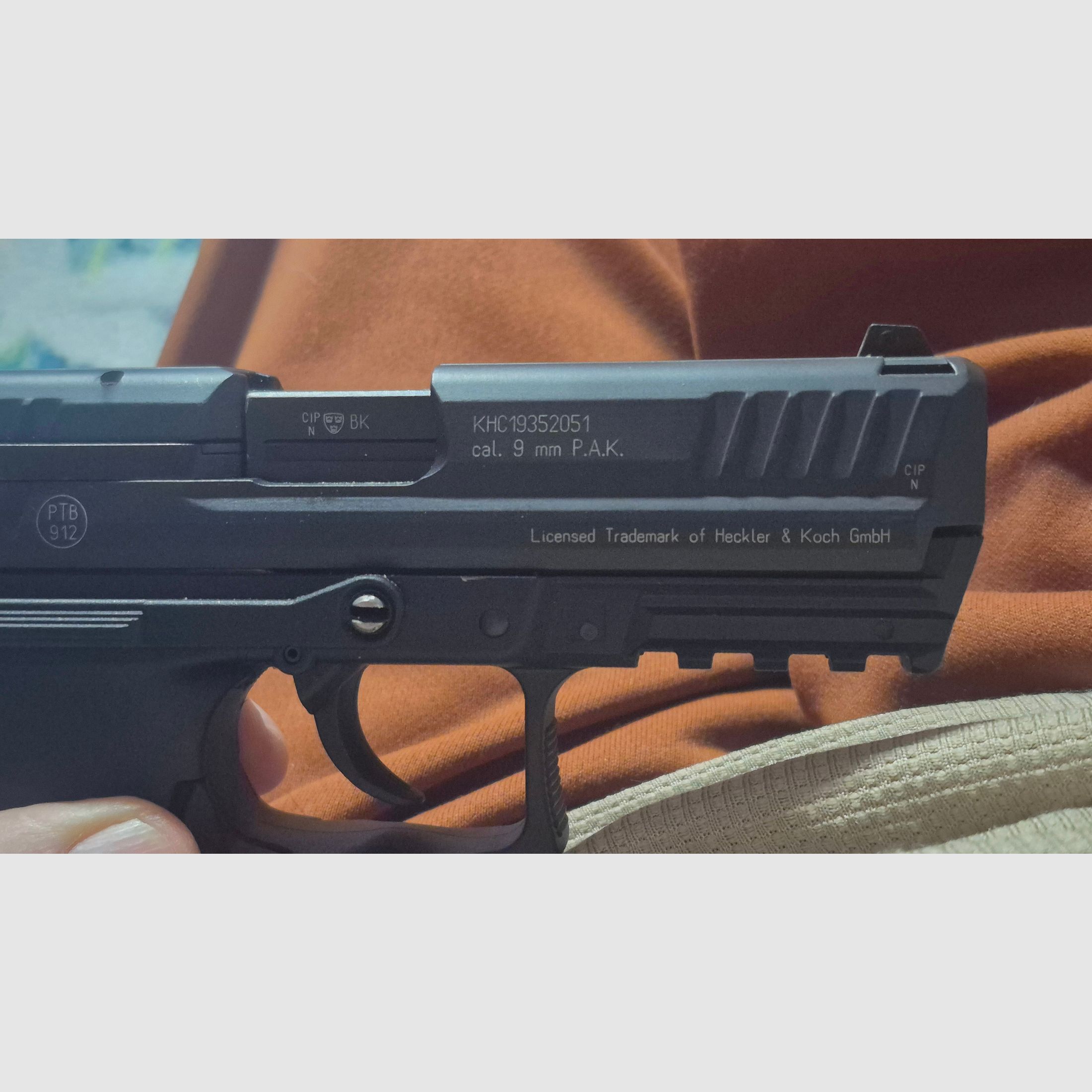 Na sprzedaż pistolet alarmowy P 30 kal. 9 mm za 150 euro