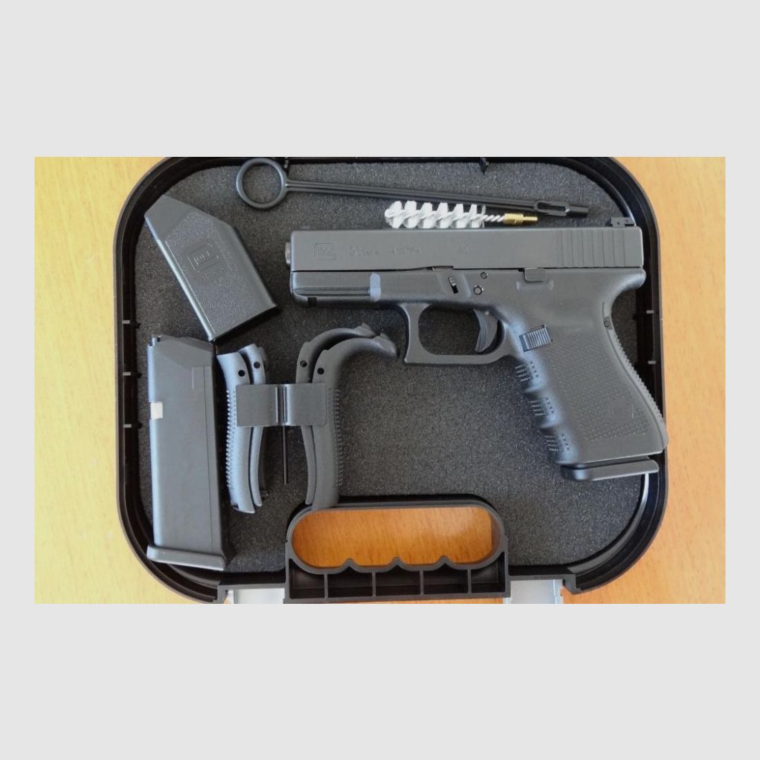 Glock 23 4.Gen. Glock 23 4.Gen. Cal. 40 S&W-NEU