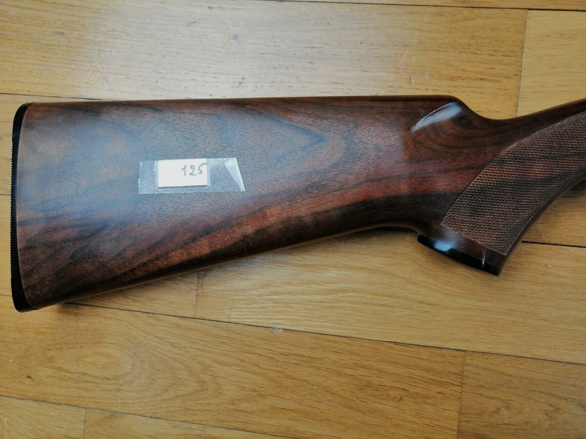 Fusil superposé SKB 605SC- calibre 12/76 – Qualité Made in Japan – Gravures – 5 chokes et clé – NEUF, image 17 sur 22