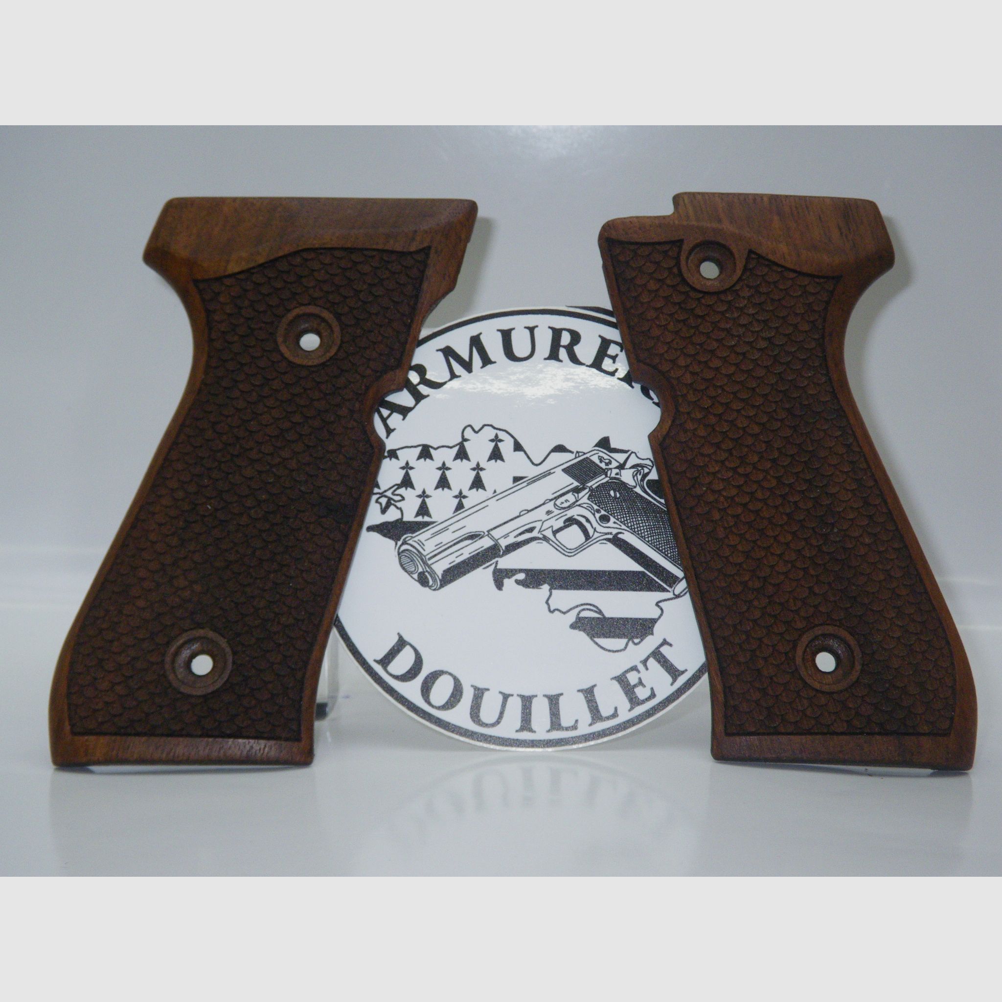 Plaquettes bois écailles de poisson pour pistolet Beretta 92