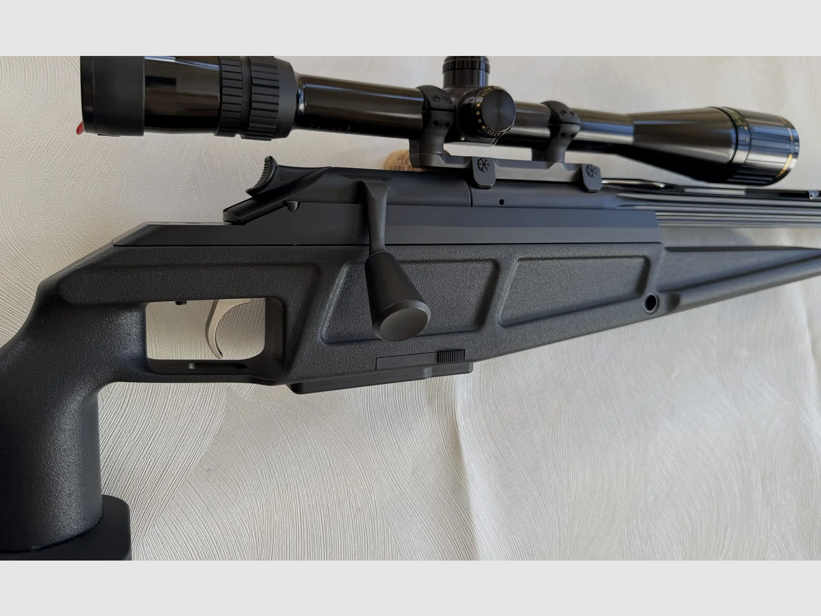 Blaser R93 LRS2 en calibre .308 Win. avec Bushnell Elite 6-24×40, image 8 sur 17