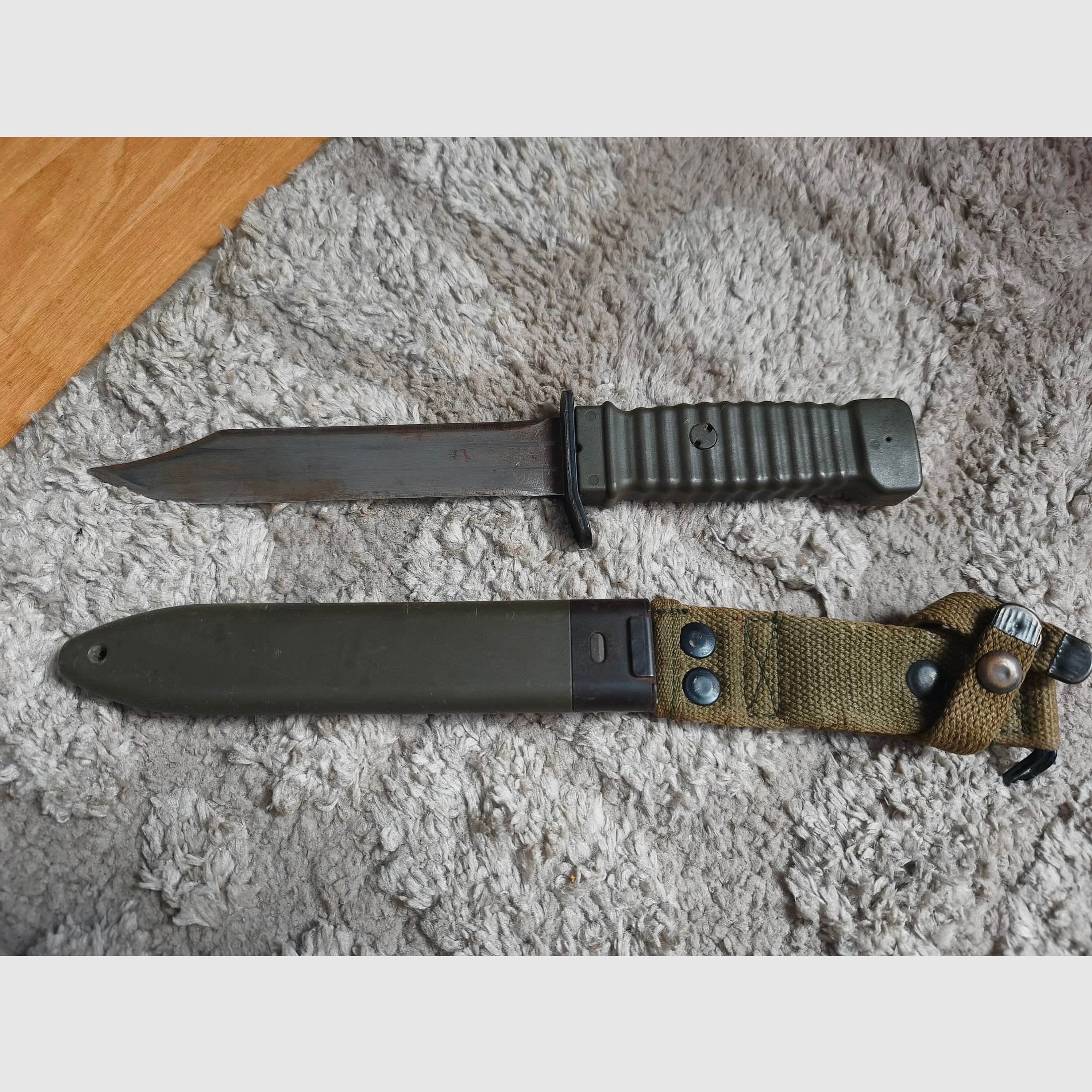 KCB 77 M1 Bagnet (lub nóż bojowy)