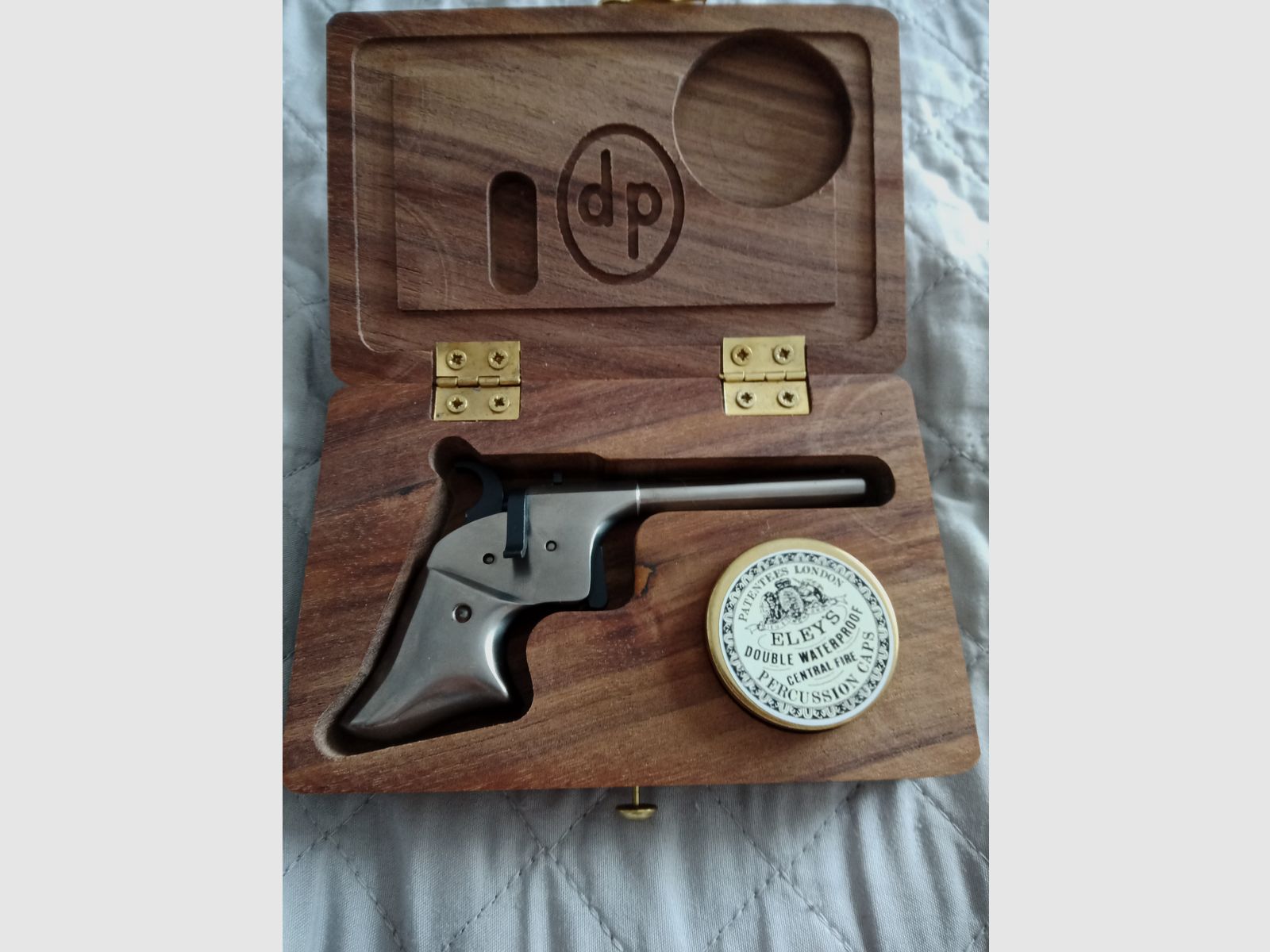 Pistolet à percussion Pedersoli Derringer Remington Rider à blanc calibre 4,5 mm avec boîte en bois (neuf encore)