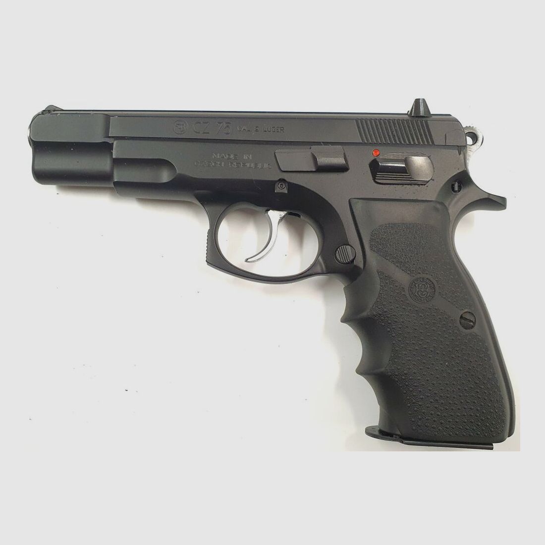 CZ Uhersky Brod M 75 incluso accessori