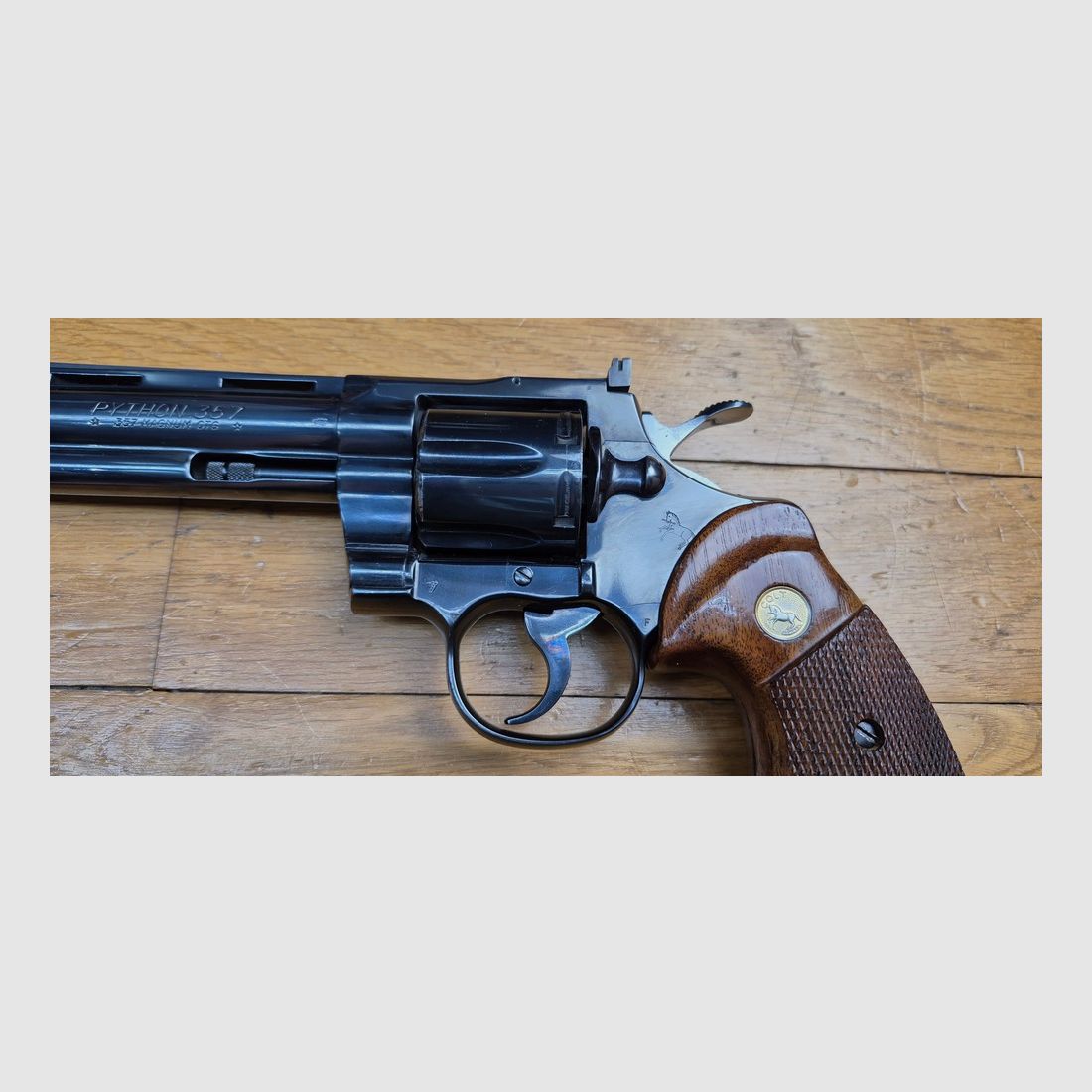 KOMMISSIONSWARE – Wunderschöner Colt Python 357 Magnum – Lauf 6 Zoll – Anfängerwaffe von 1980 in Spitzenfinish – Sehr wenig geschossen – Hervorragende Gelegenheit – Zustand mehr als ausgezeichnet – TBE++, Bild 4 von 20