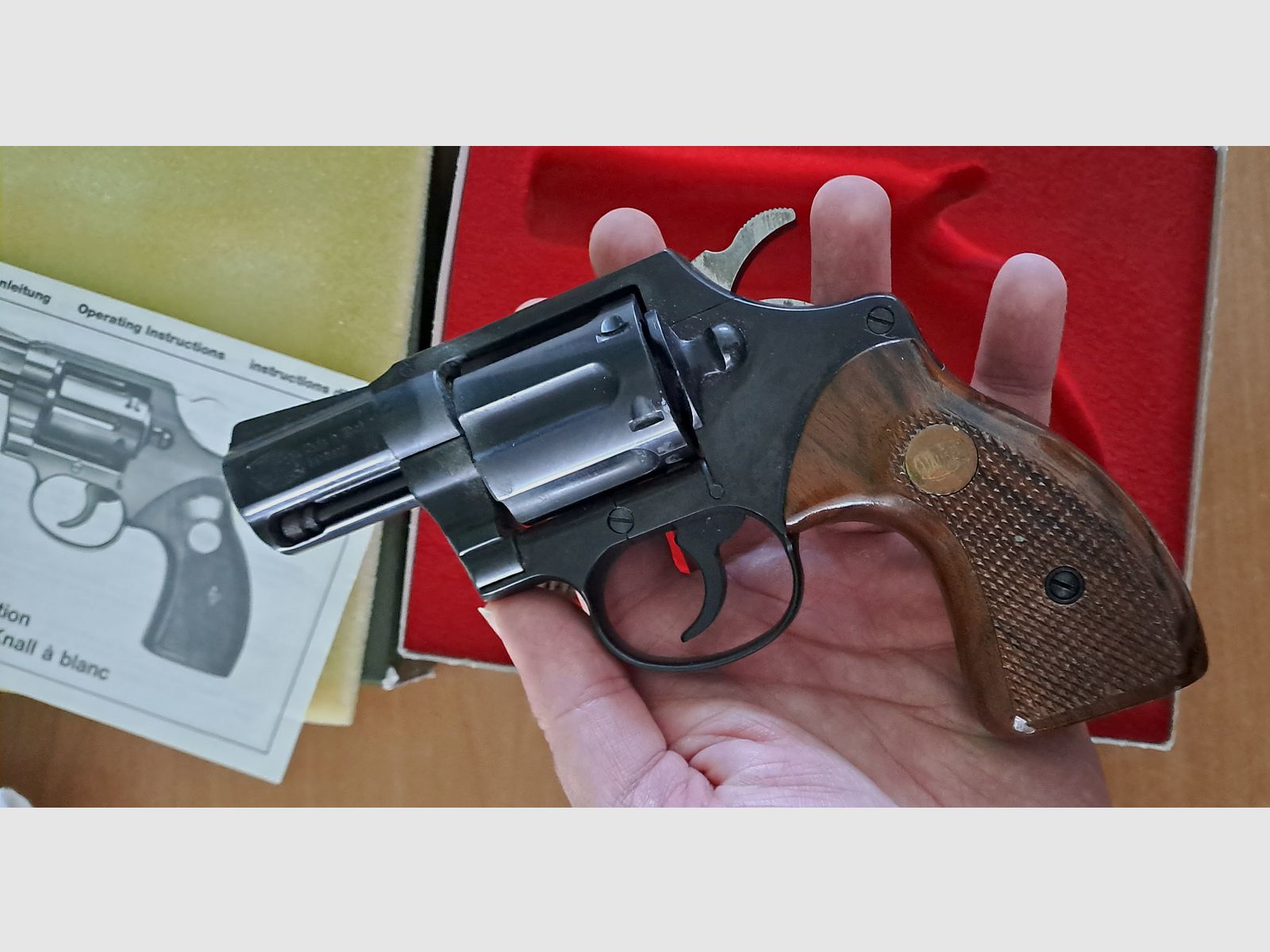 ¡Mauser Mod.K50 cal. .380 knall completo con accesorios!