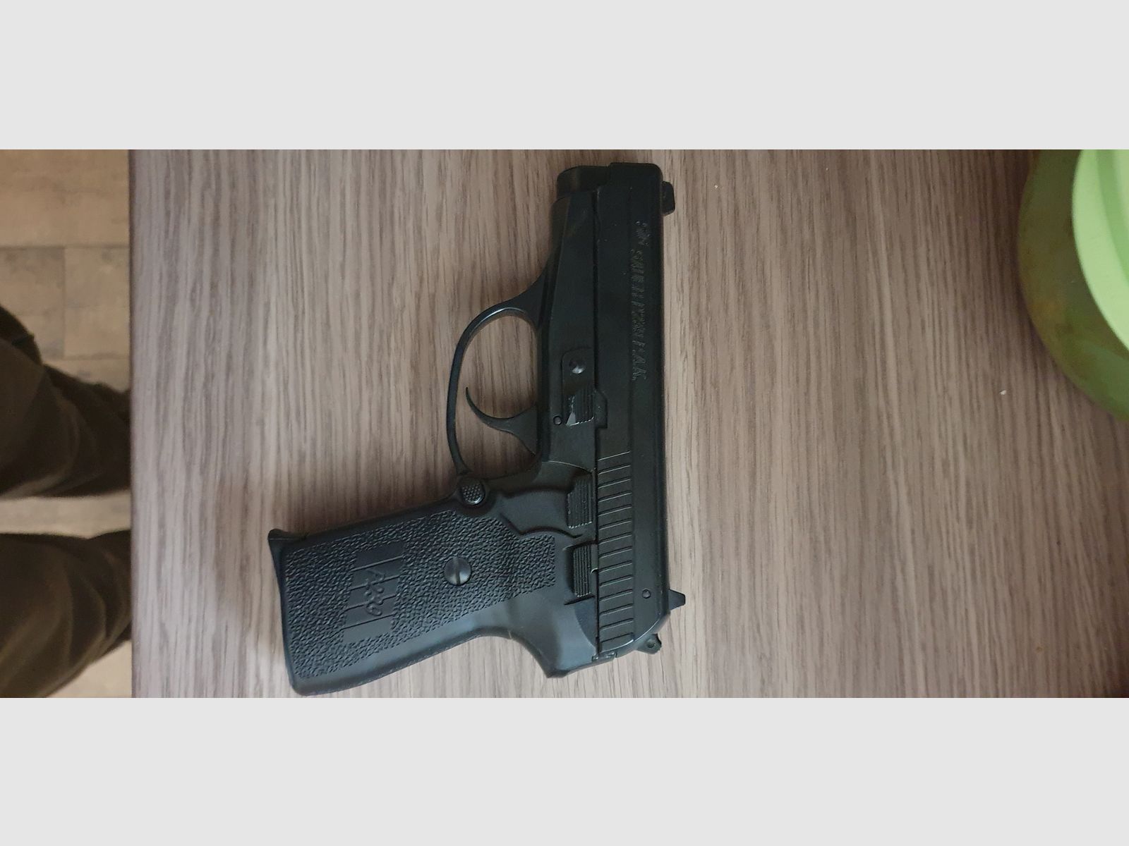 Pistola de alarma Sig Sauer