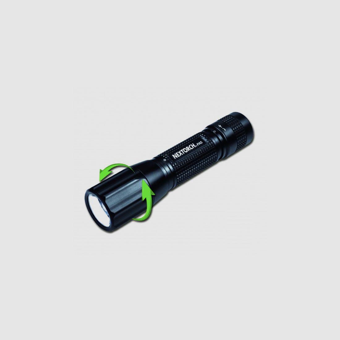 NEXTORCH PA5 660 lumenowa latarka LED z możliwością ogniskowania, zasięg 220m