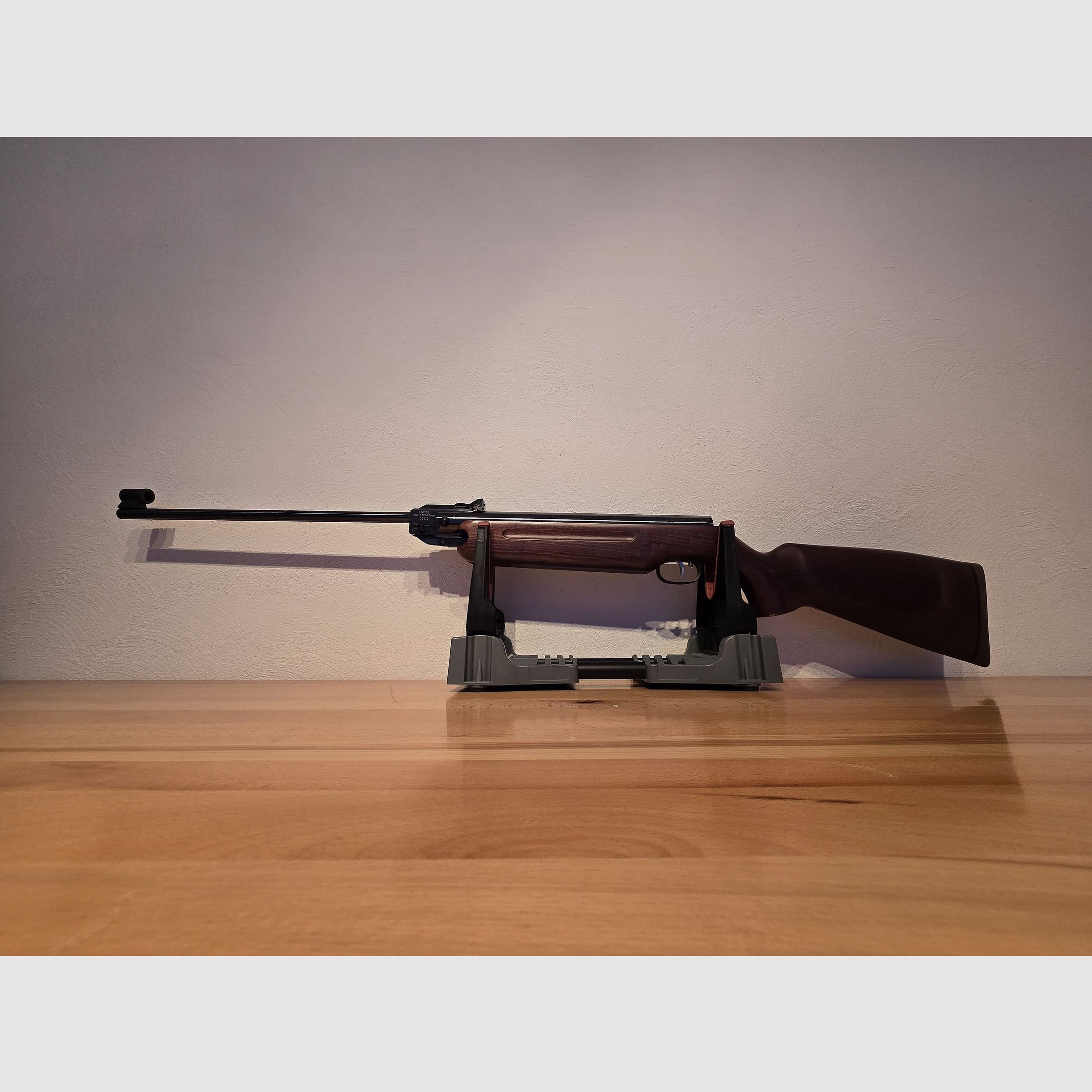 Luftgewehr Weihrauch HW 35 mit offener Visierung im Kaliber 4,5 mm