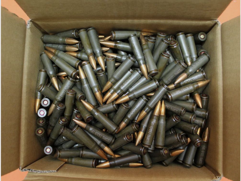 STV Scorpio (Surplus) Patrone 7,62x39 SM (Surplus) 123grs FMJ VE 500 Patronen (Stahlhülse lackiert)/ 8,0g Vollmantel