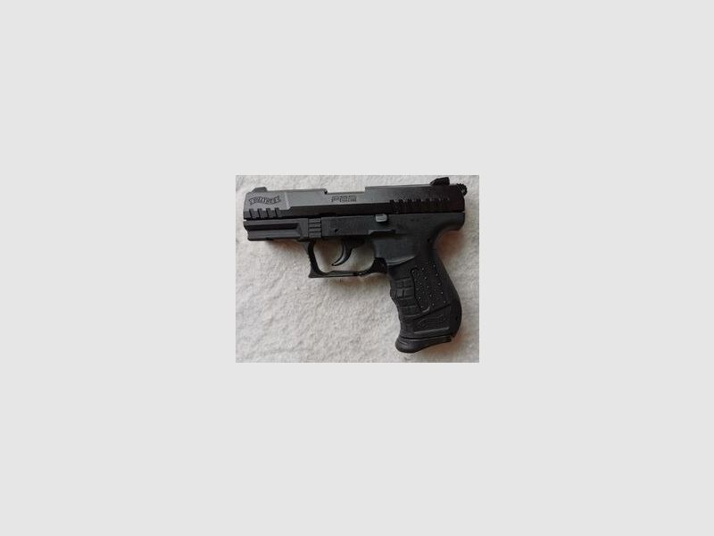 Walther P22-Ready Schreckschuss Pistole 9mm P.A.K. incl. 1 Packung Waddi Pfeffermunition 