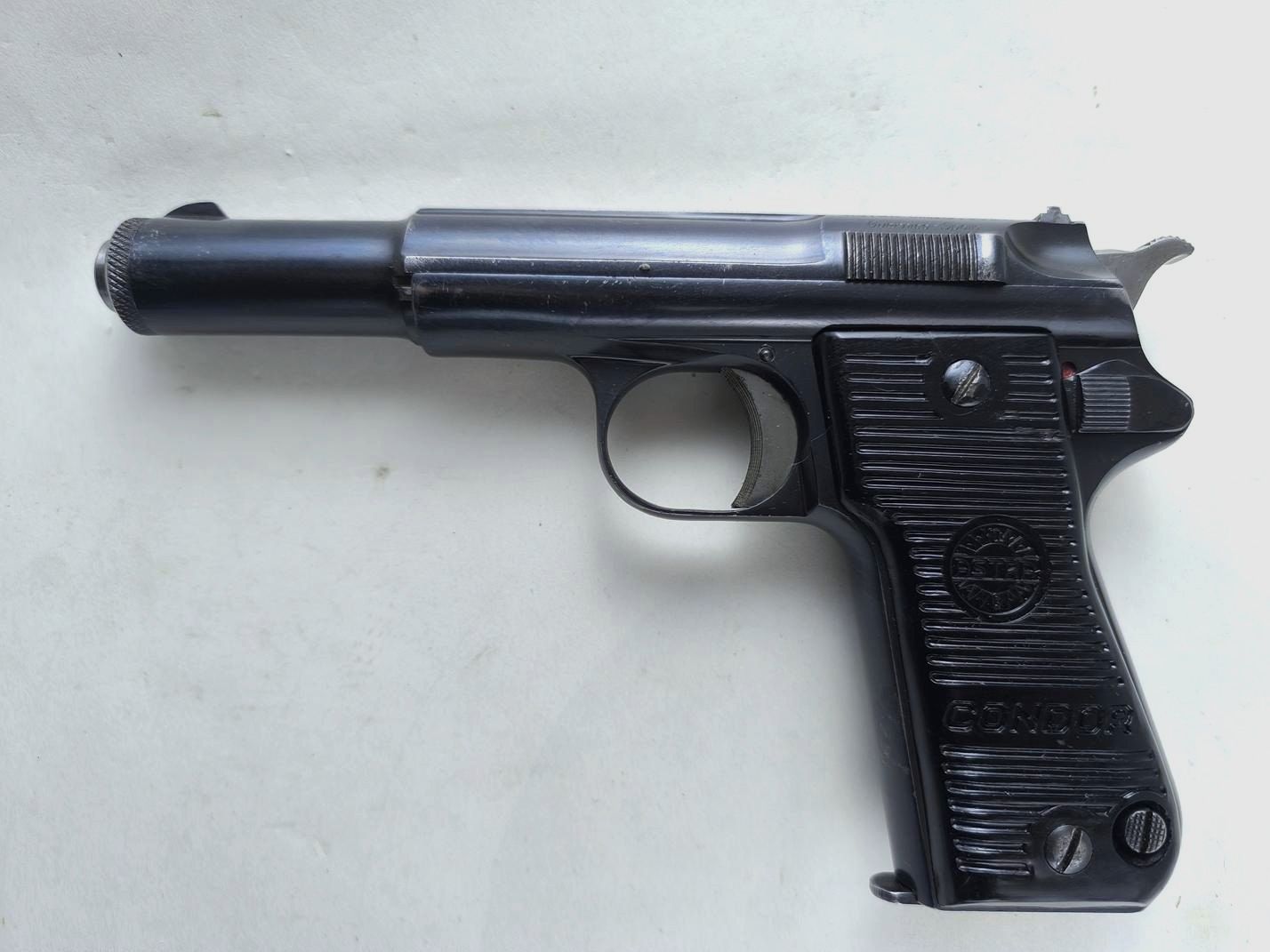 Astra Model 800 Pistole cal. 9mmP, Bild 3 von 8