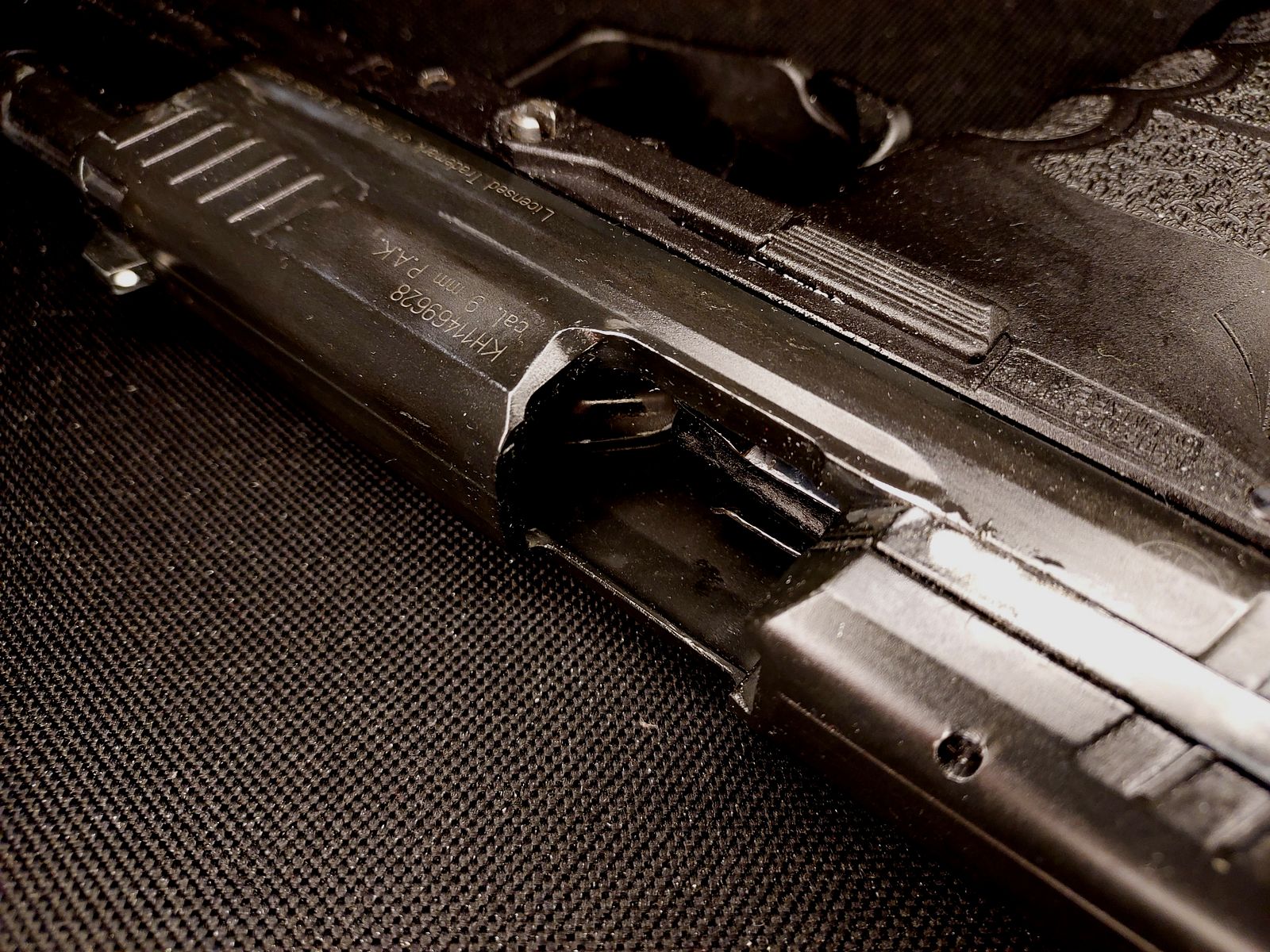 Heckler & Koch P30 9 mm P.A.K. brüniert (PTB 912) HK P 30 mit Safariland 7378 (7TS-ALS) Paddleholster 295 