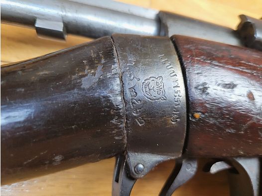 Peu courant fusil LEE ENFIELD MKIII étoile – Commande du Siam de 1919 – Régiment des Tigres Sauvages du Roi Rama VI – Fabrication BSA de 1919 – Calibre 303 British – Très bon canon – Rare variante du LEE Enfield en TBE