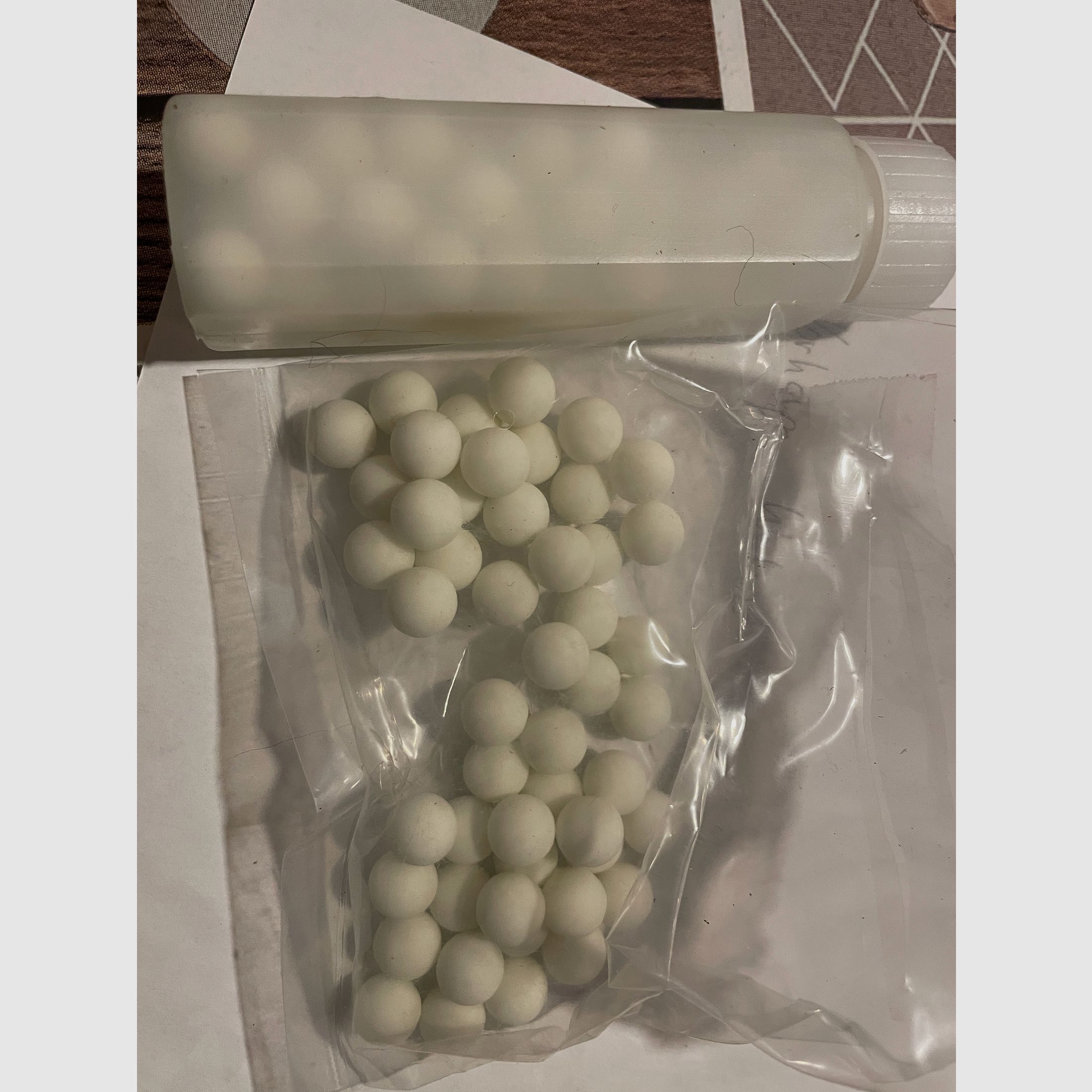 Umarex Glock 17 Gen 5 T4E Cal. .43 con 5 julios y un amplio equipamiento y cargador de repuesto