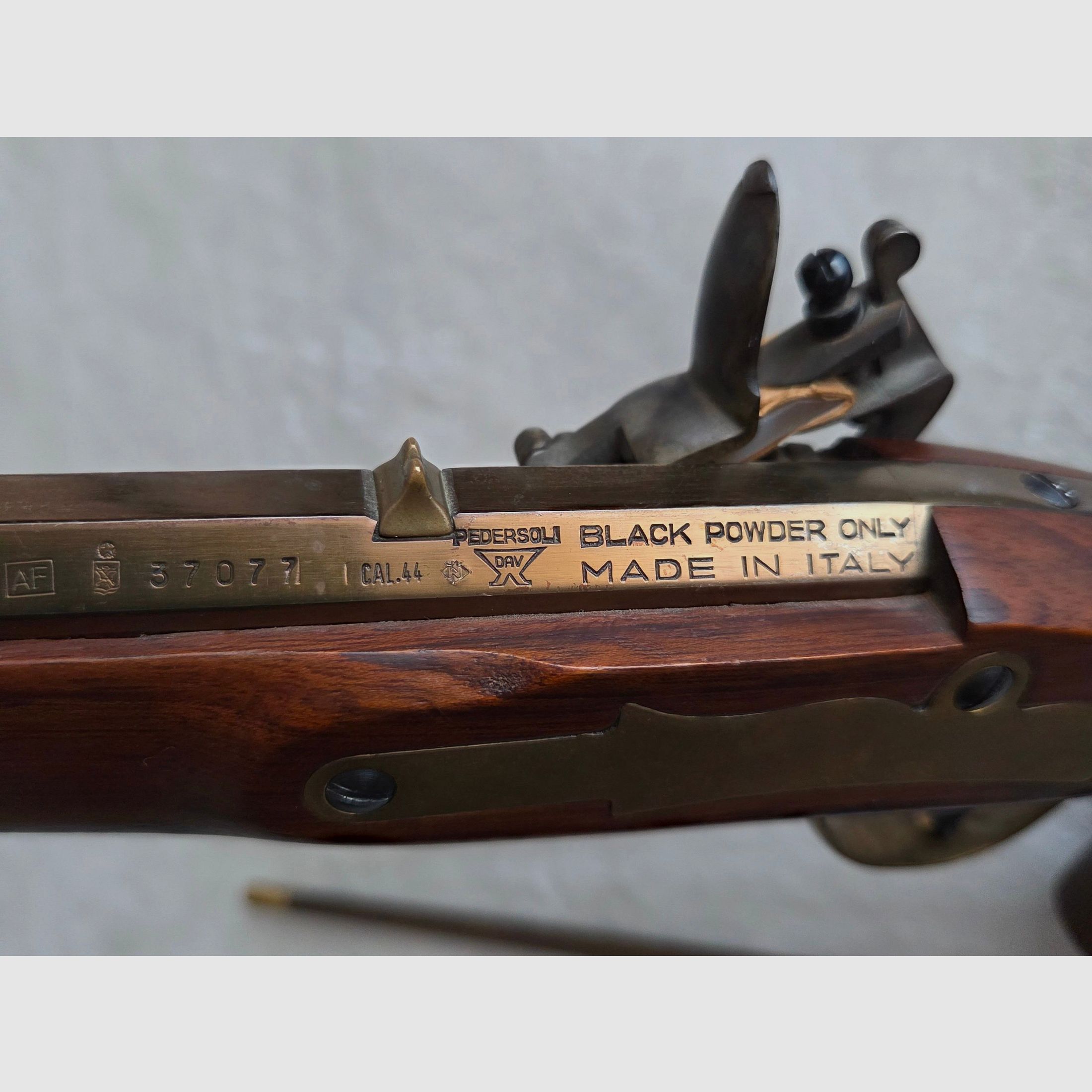 Pedersoli Flintlock Pistol Kentucky