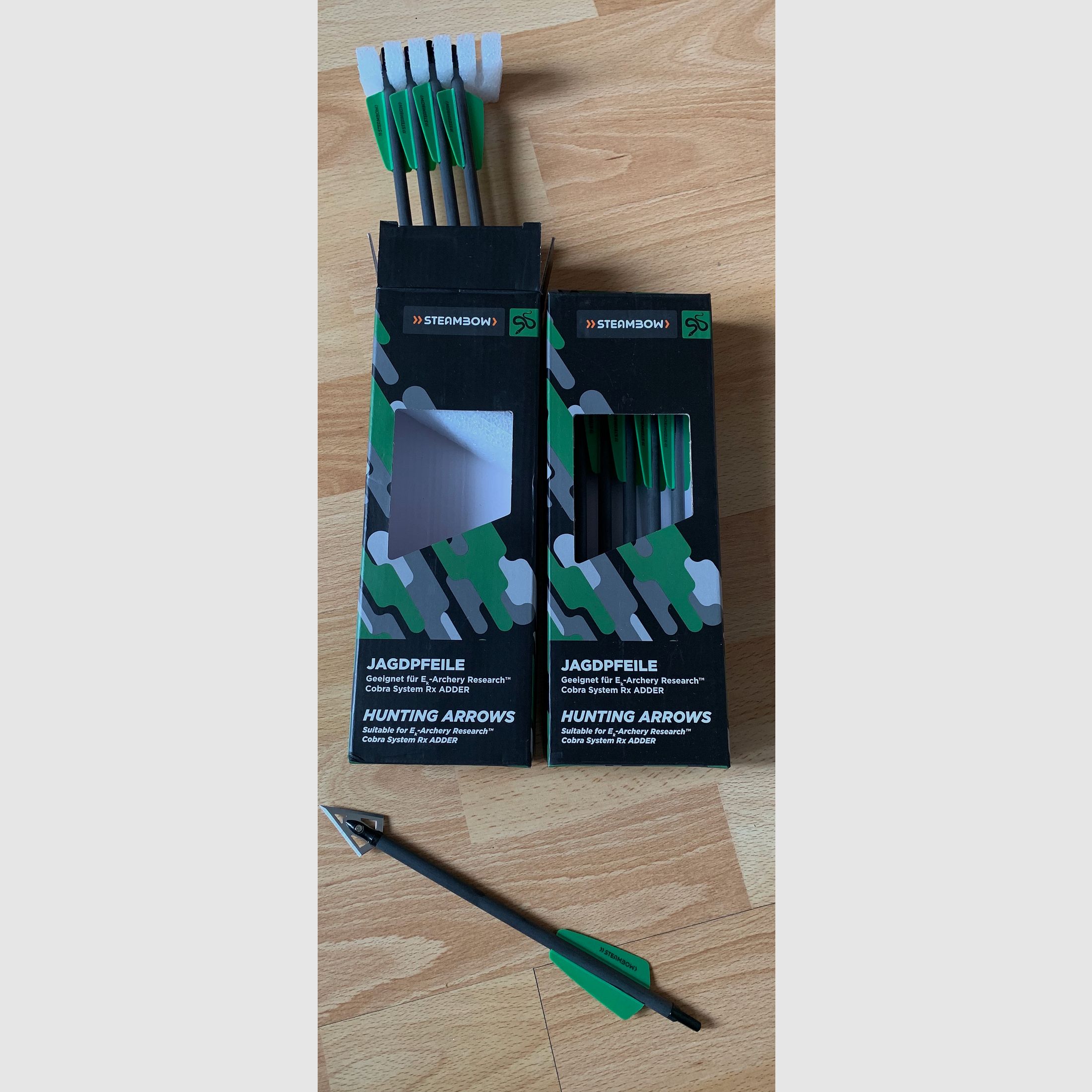 EK Archery Adder Repetierarmbrust mit viel Zubehör