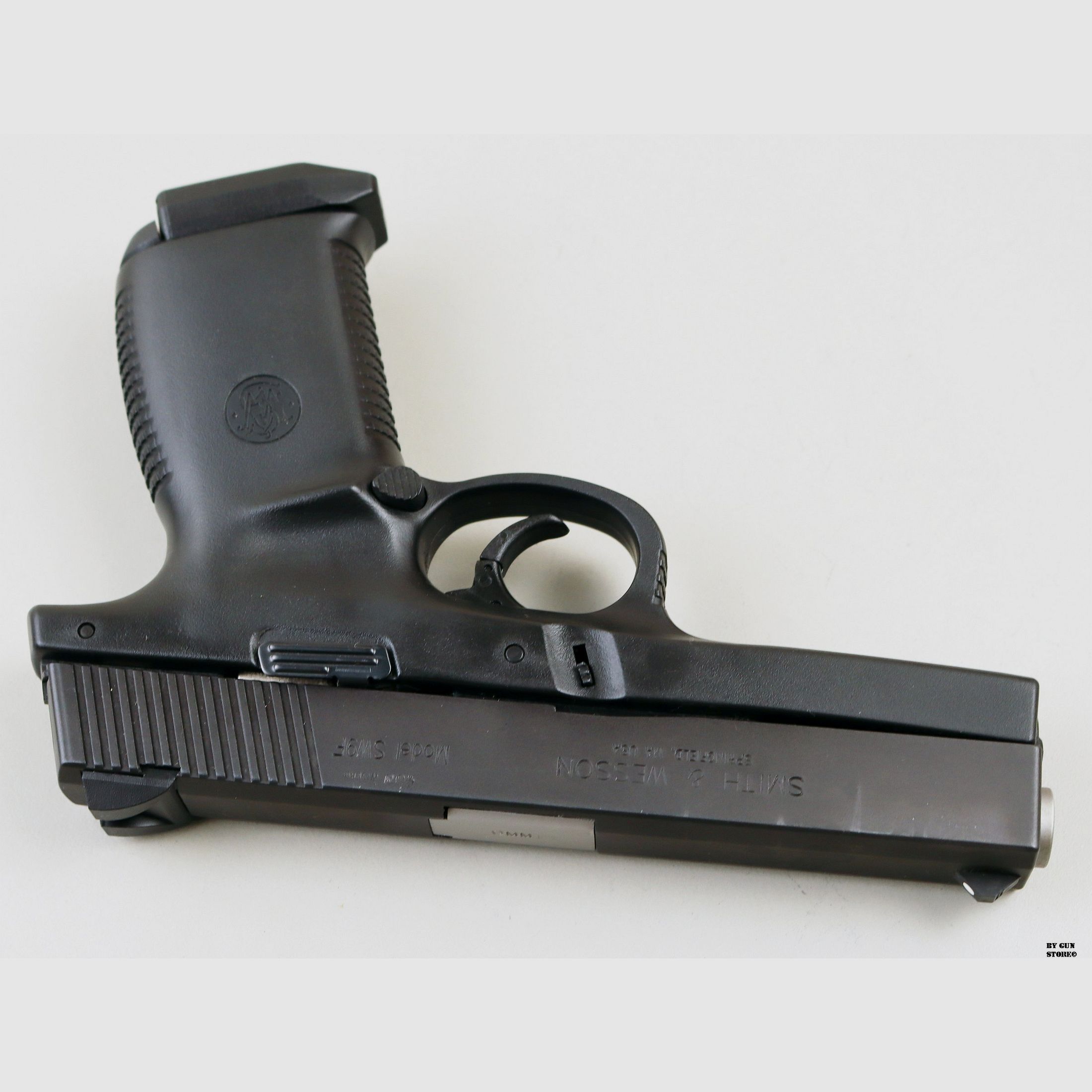 Smith & Wesson pistol mod. SW9F cal. 9×19 matr. SPAC8308, image 5 of 10