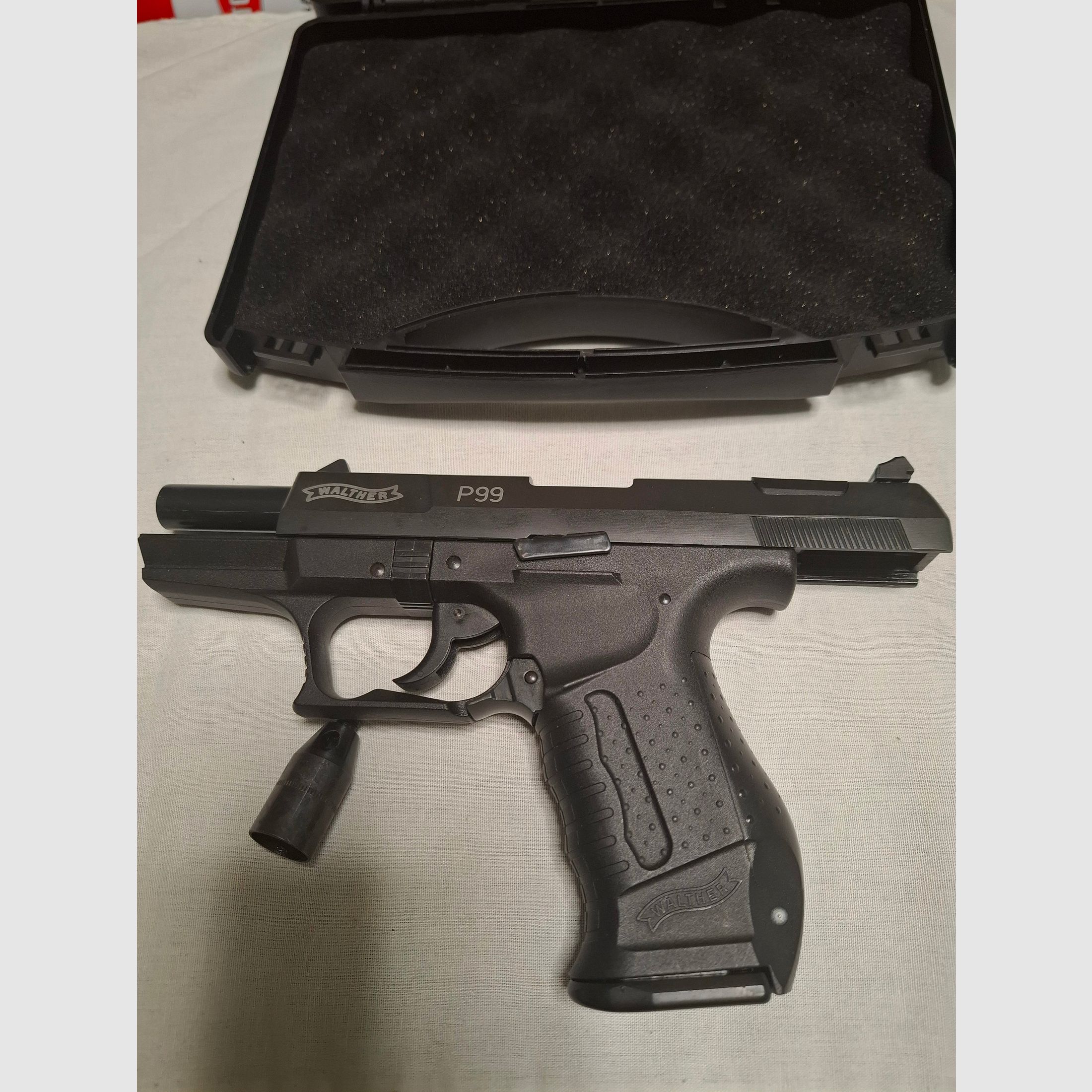 Walther P99  PTB 637 9mm P.A.K. 