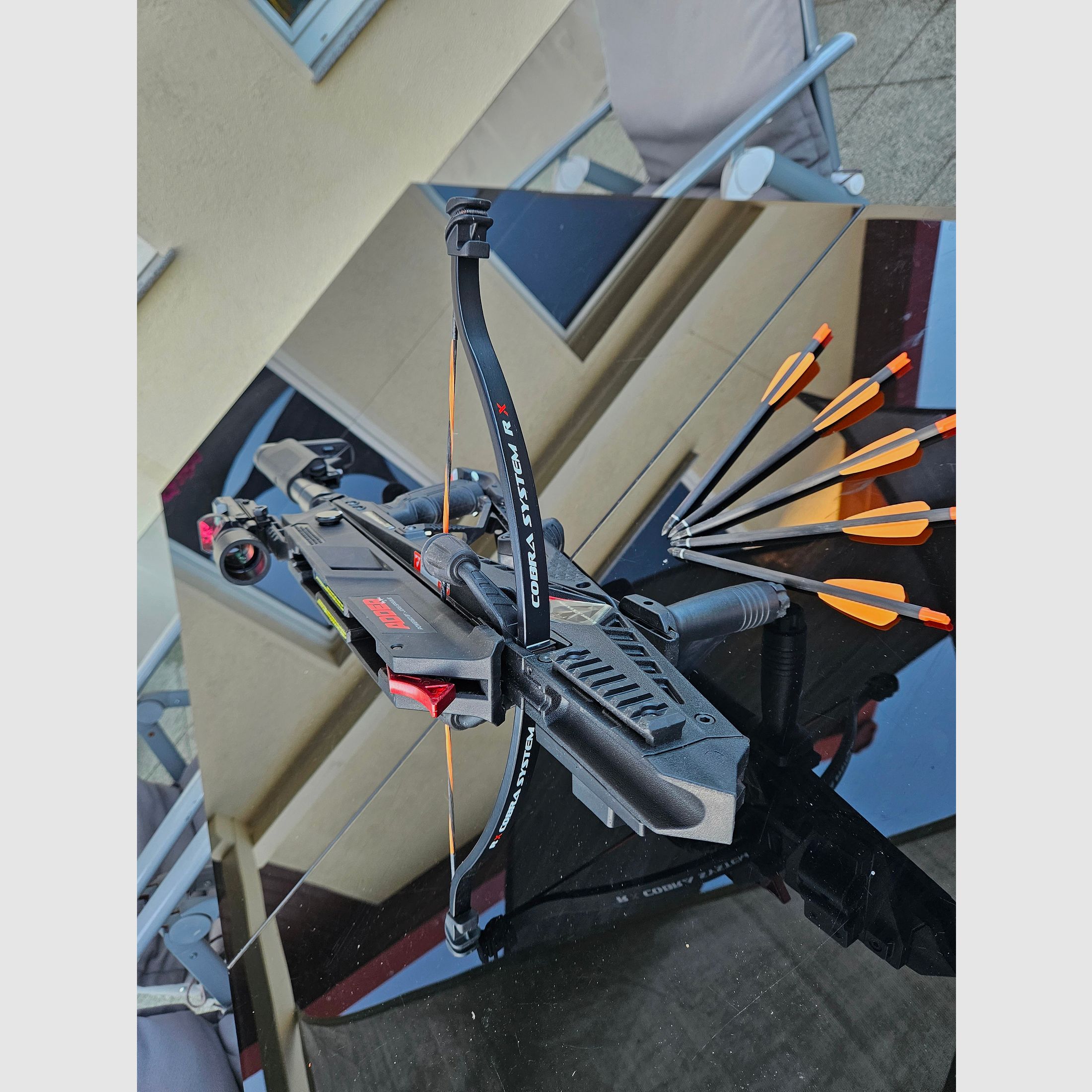 EK ARCHERY Cobra System Adder - 249 fps / 130 lbs - Pistolenarmbrust + Zielscheibe + Zubehör
