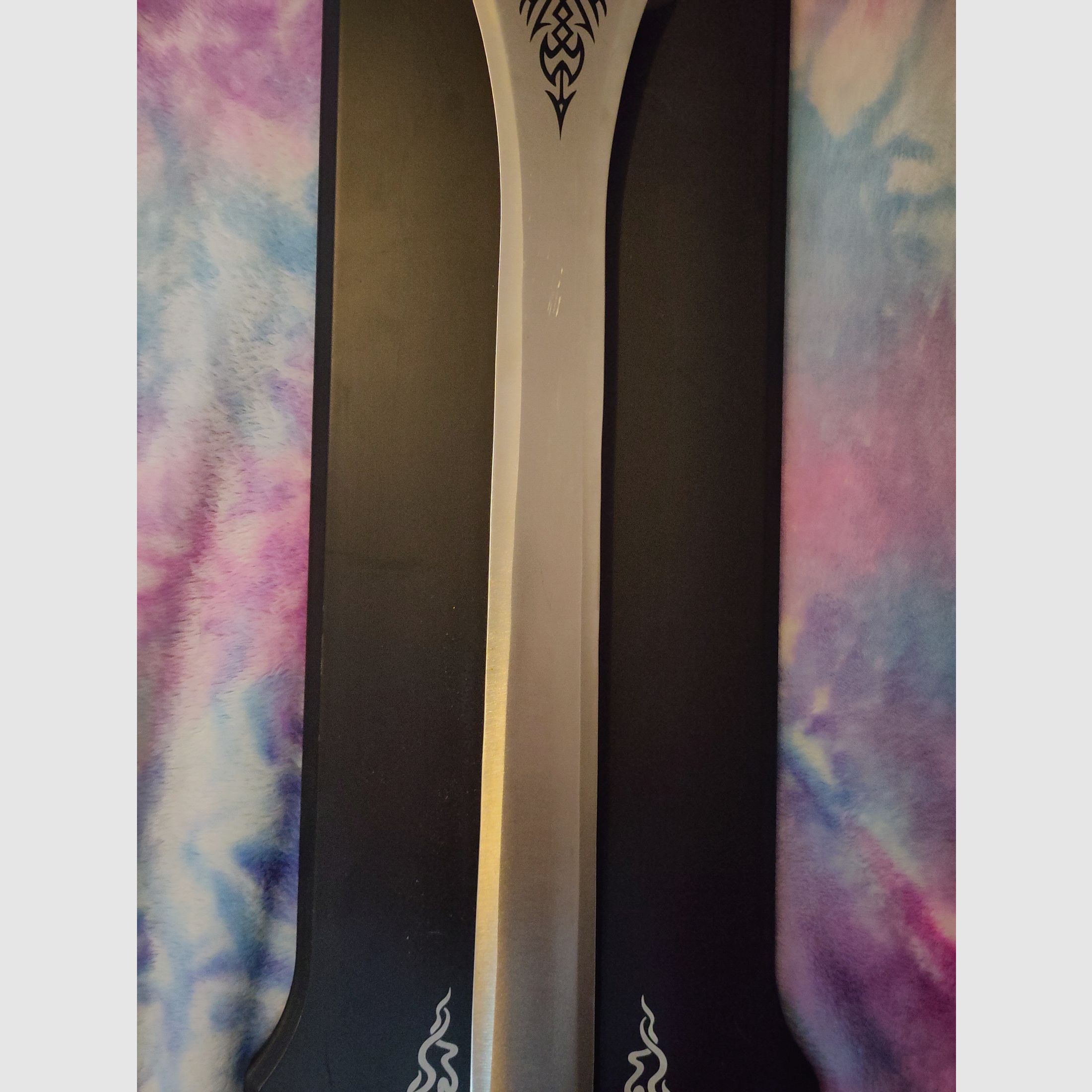 Decorative sword dragon slayer from "Two Worlds" 100cm including wall mount *rare*