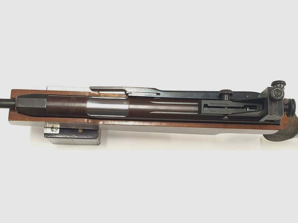 Feinwerkbau Luftgewehr Mod. 300S, Kaliber 4,5 für rechts Schützen ; F im Fünfeck