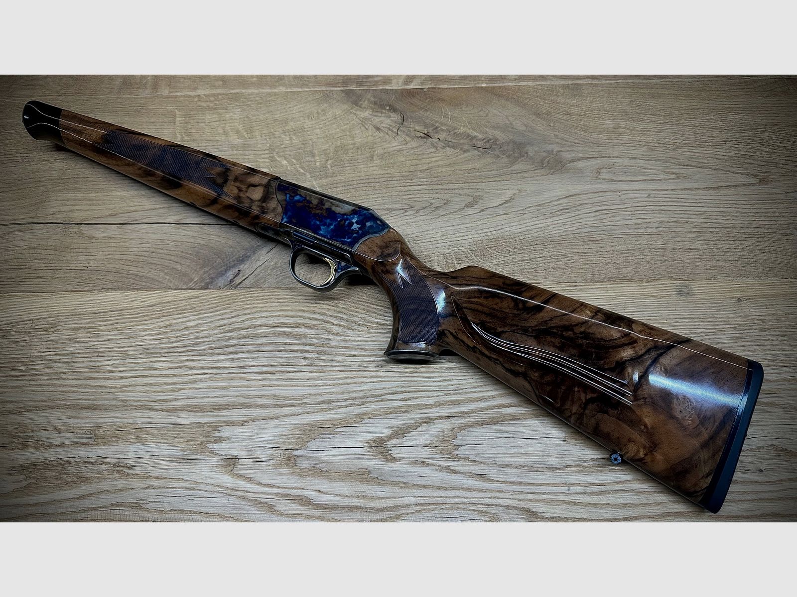 Blaser R8 kolf met buntharding / HK7 / Super Finish / systeemkast & trekker staal / DROOMMOOI!