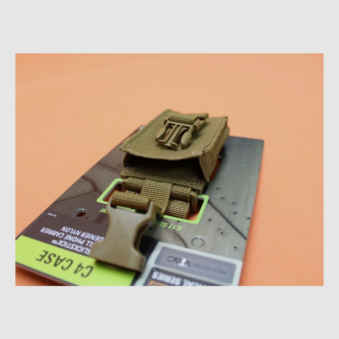 5.11 5.11 C4 Case (56029)131 Flat Dark Earth Borsa Media Telefono/PDA, o ad esempio anche per pacchetti di sigarette?