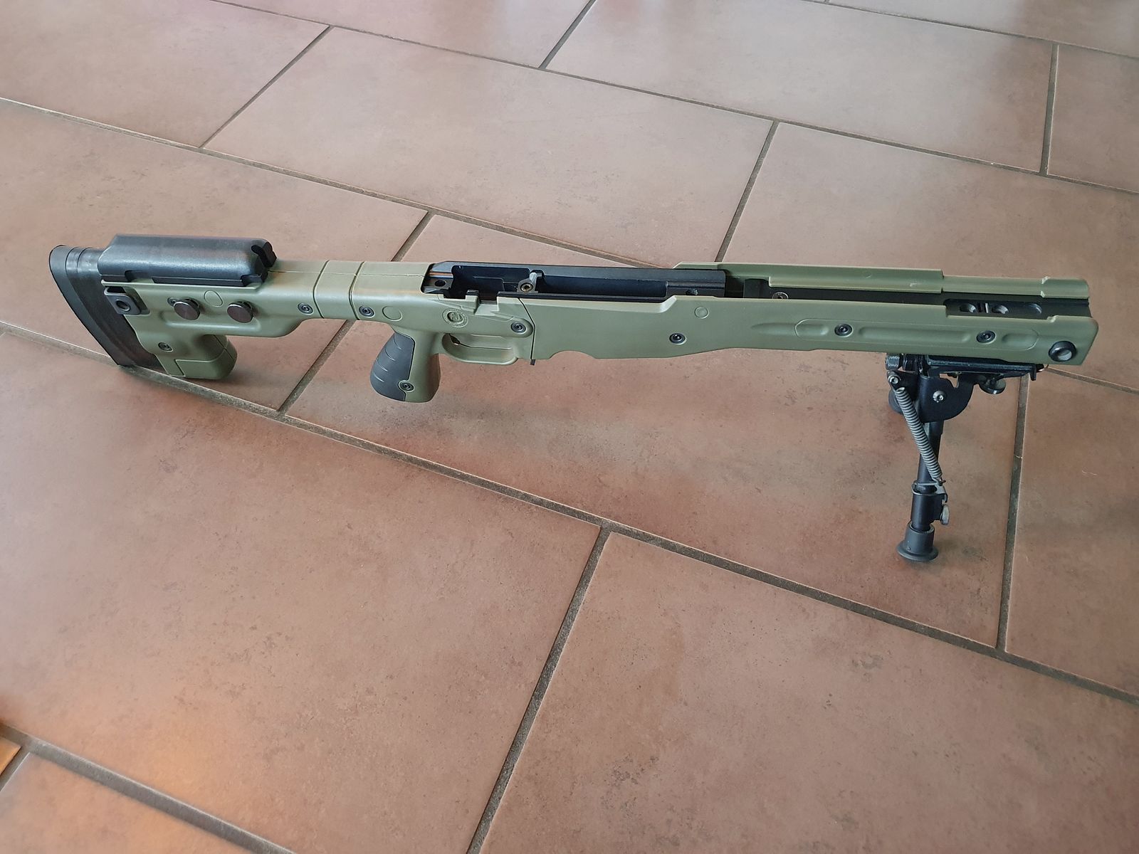 Accuracy International AT AICS Rem. 700 Long Action Chassis
