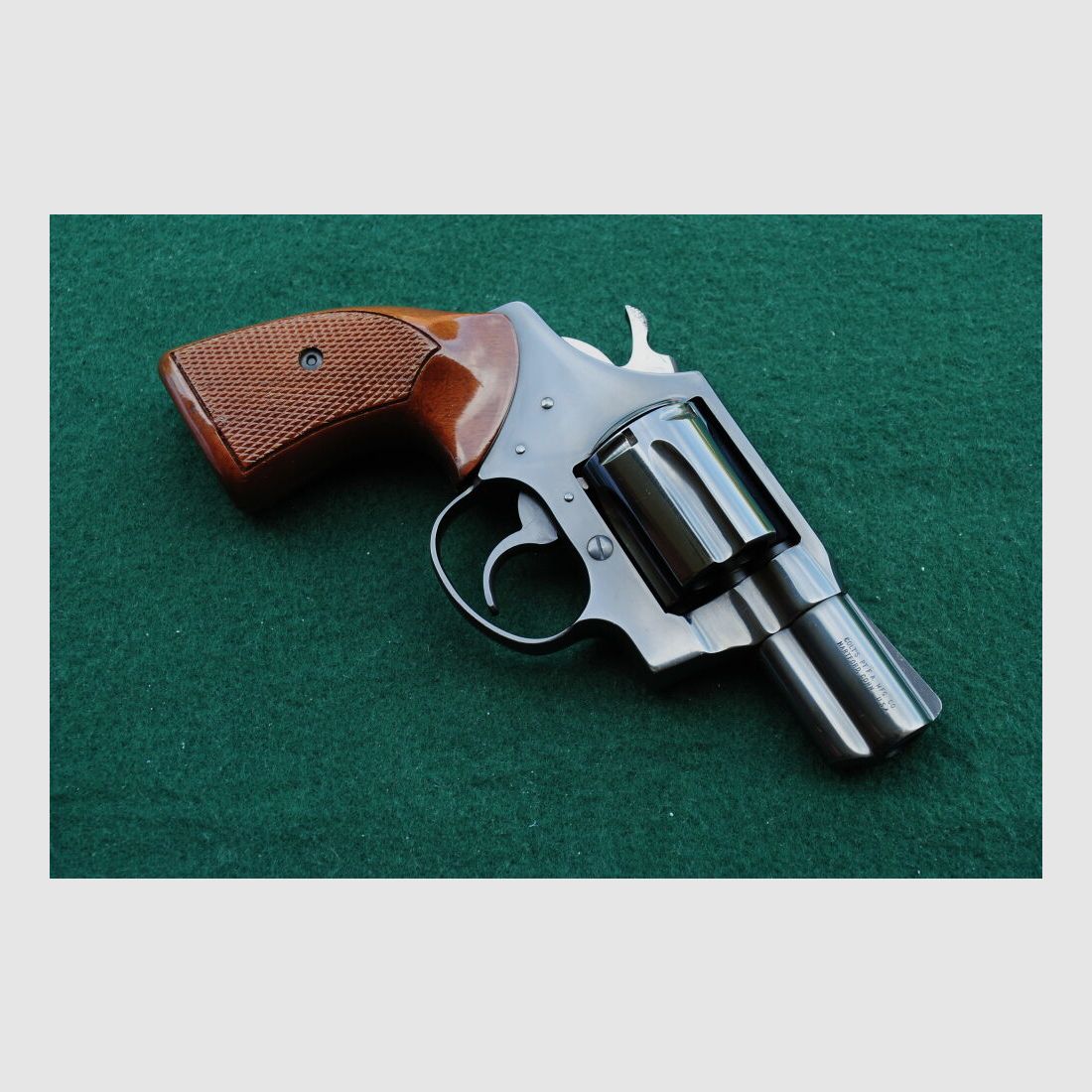 Colt Detective, 2 " Lauflänge, Original Colt Griffschalen