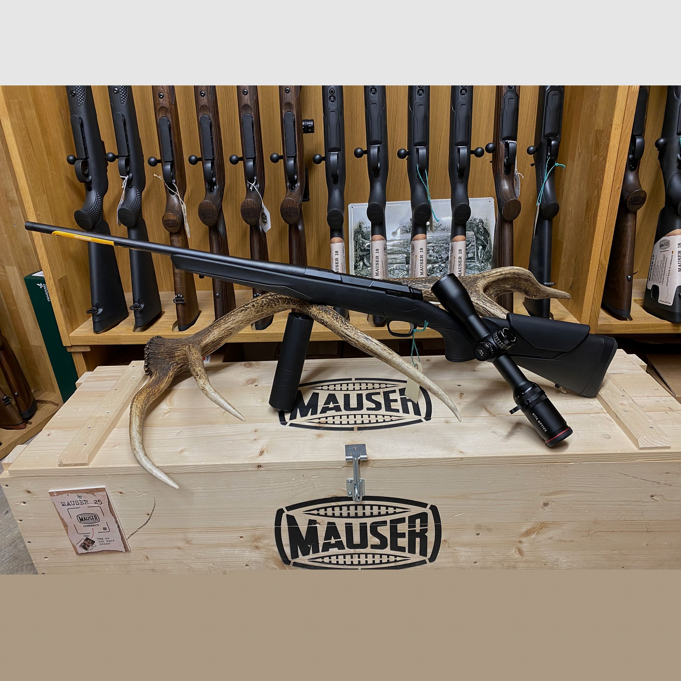 Browning X-Bolt 2 Nordic Varitech Black, mit Kite B6 LR 2-12x42i