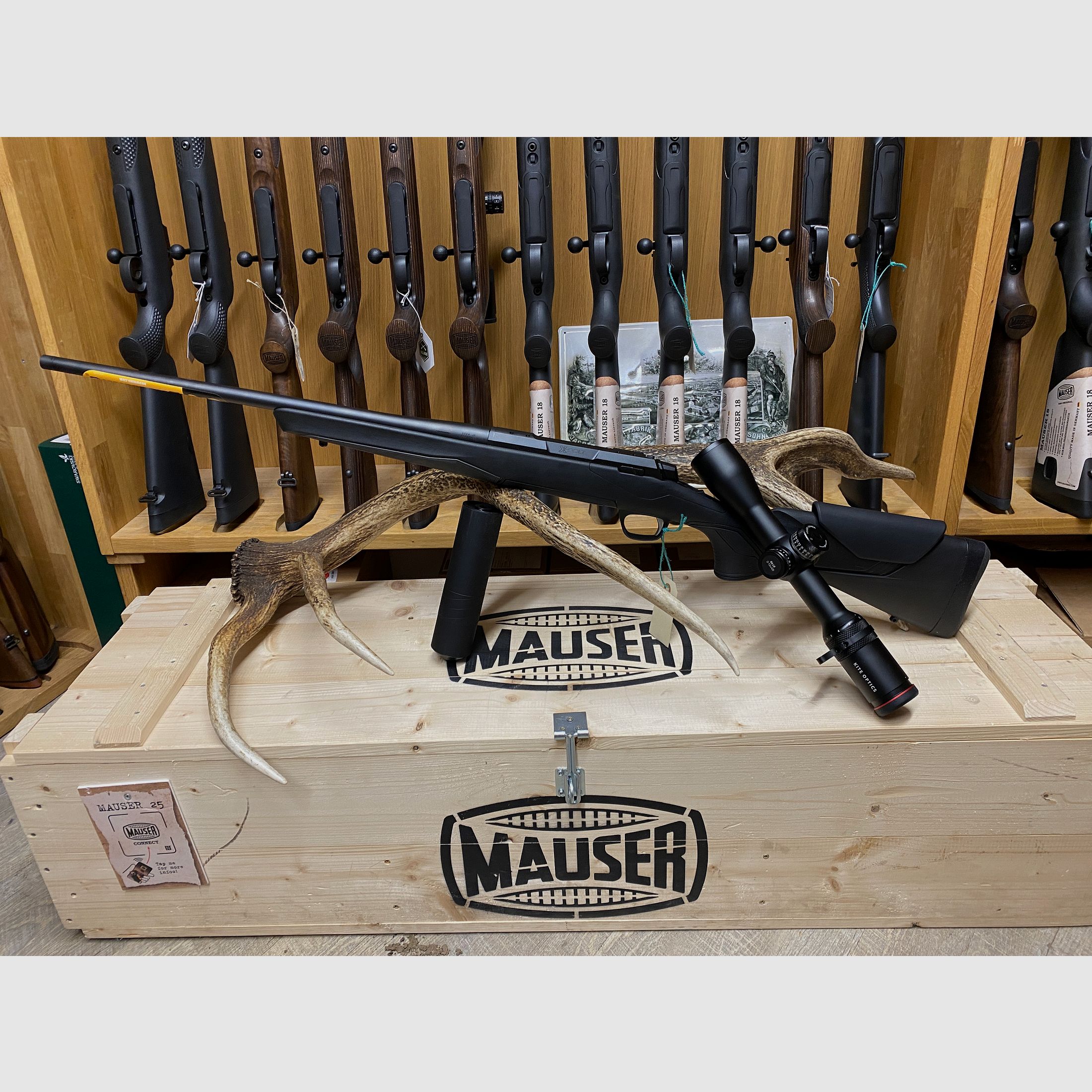 Browning X-Bolt 2 Nordic Varitech Black, mit Kite B6 LR 2-12x42i