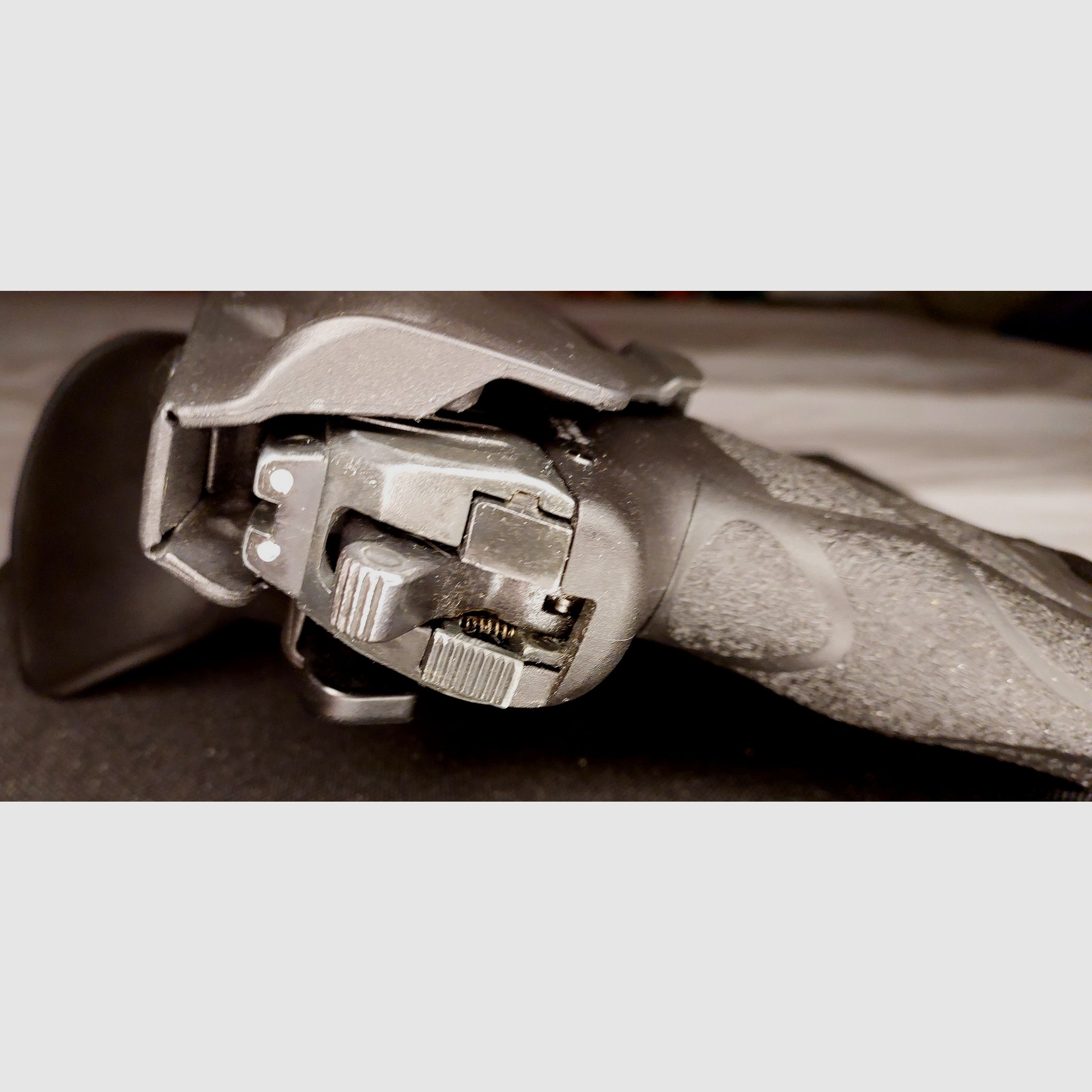 Heckler & Koch P30 9 mm P.A.K. brüniert (PTB 912) HK P 30 mit Safariland 7378 (7TS-ALS) Paddleholster 295 