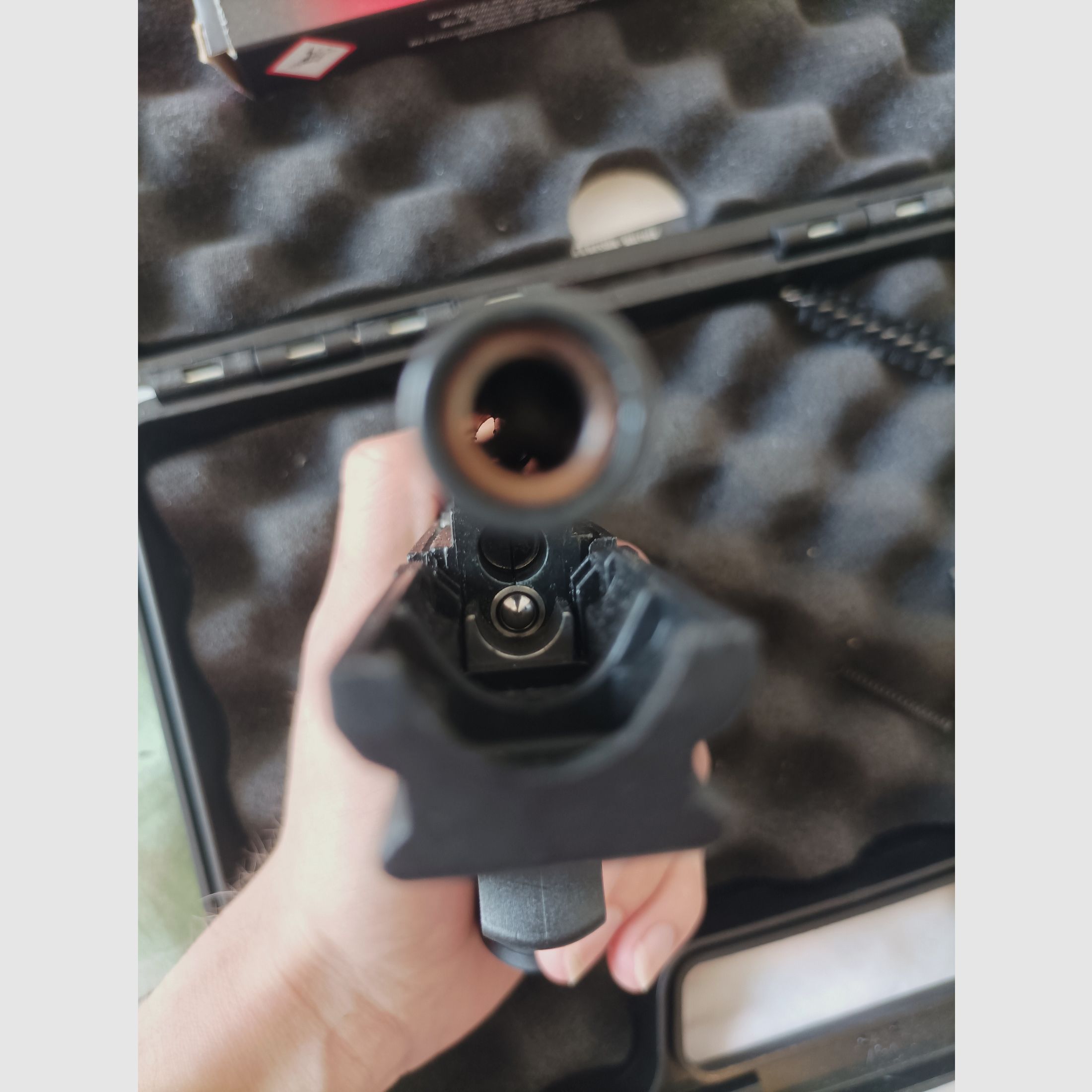 P22 Schreckschuss prêt avec 50 cartouches à blanc