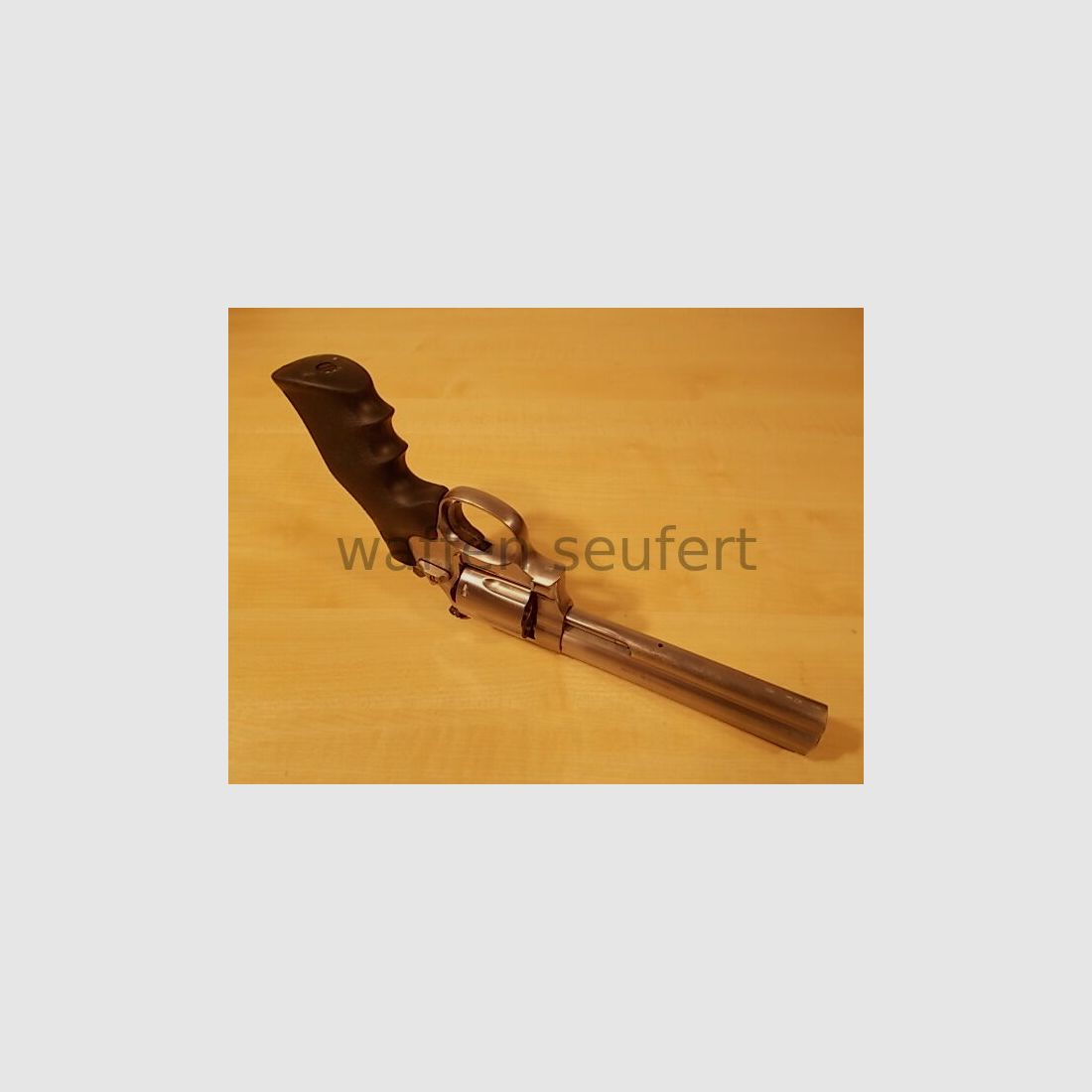 Smith & Wesson 686-5 6-Inch Stainless Revolver