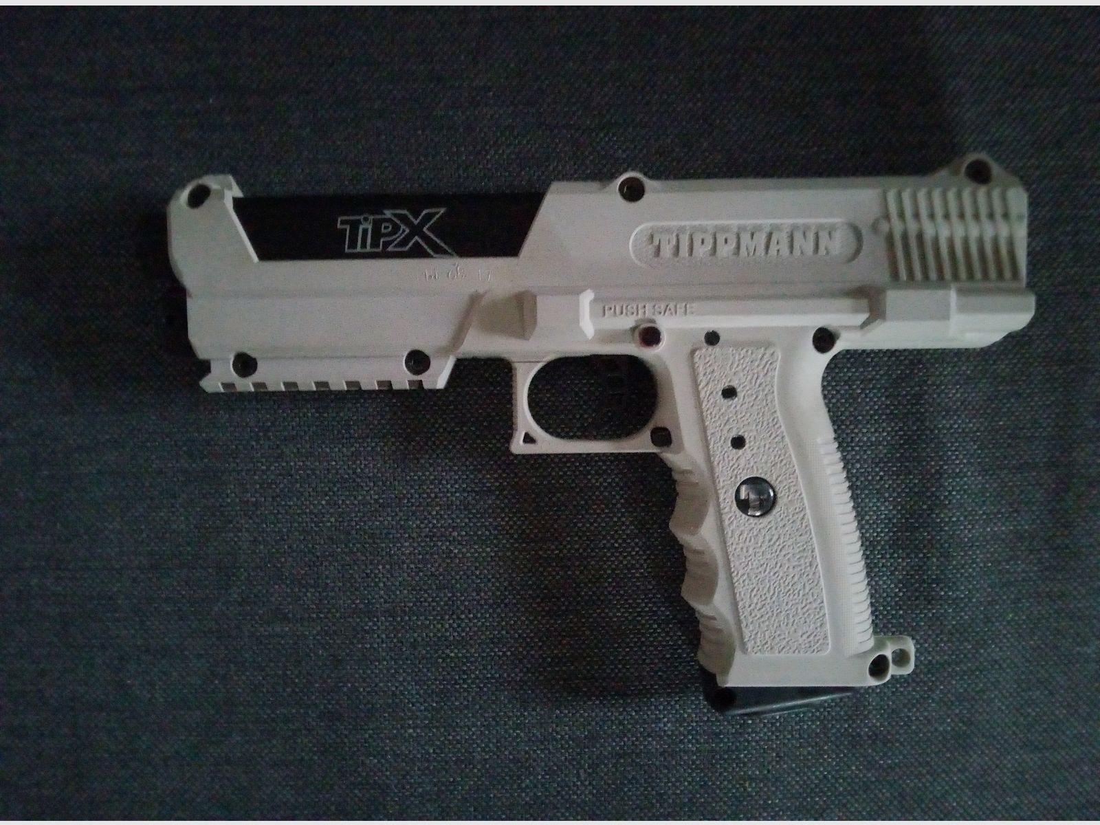 Tippmann TIPX Markierer mit umfangreichen Zubehör