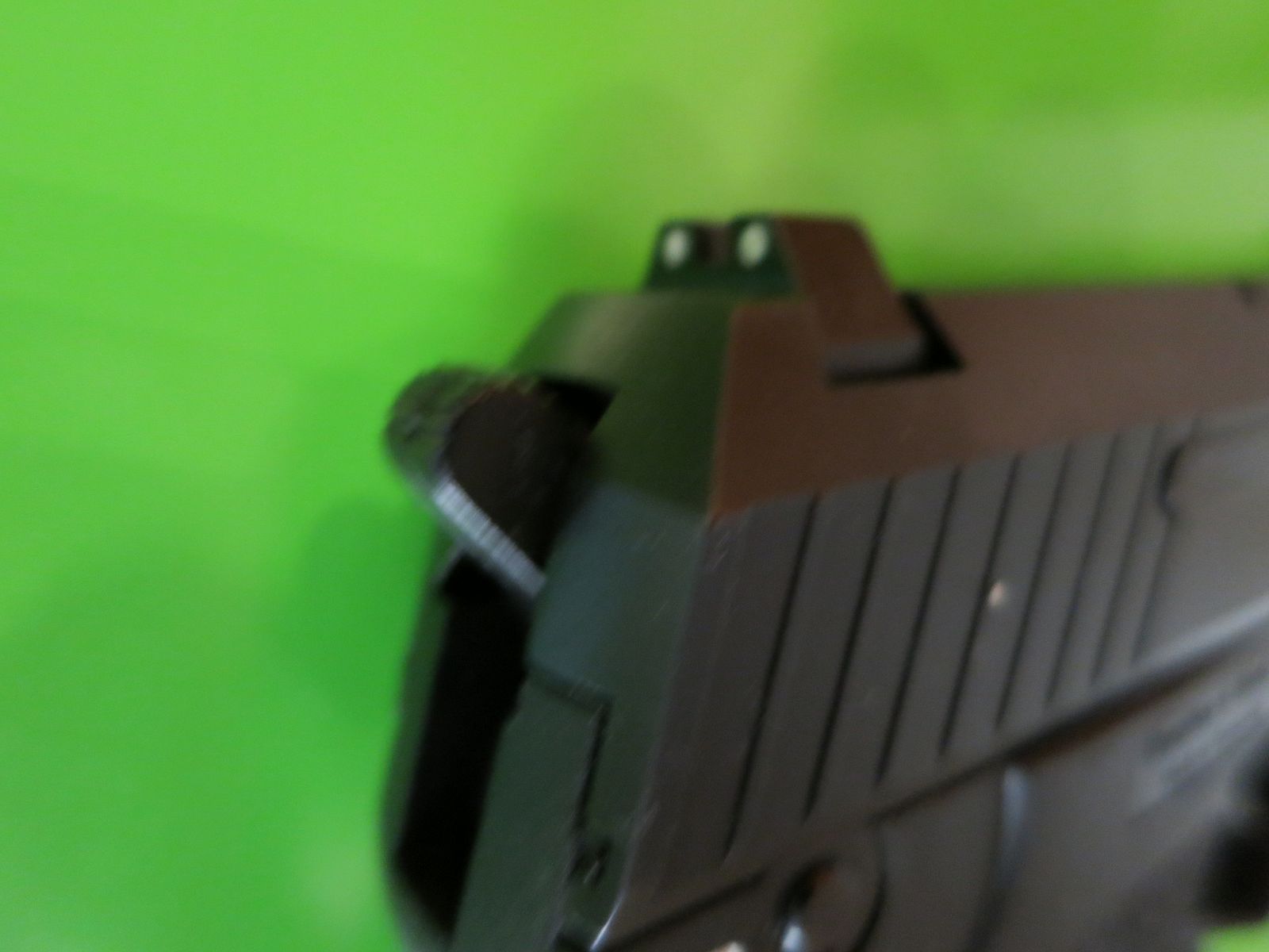 Heckler & Koch USP Compact (Universale Selbstladepistole), .45 ACP       #80-