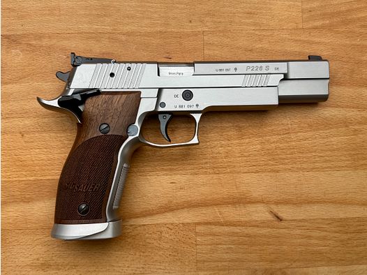 SigSauer P226S x-Six aus Eckernförde