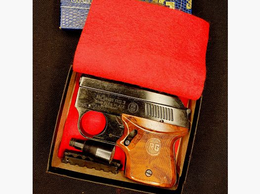 Pocket pistol RG3 - Röhm RG 3 blank firing pistol cal. 6mm Flobert (PTB 33)