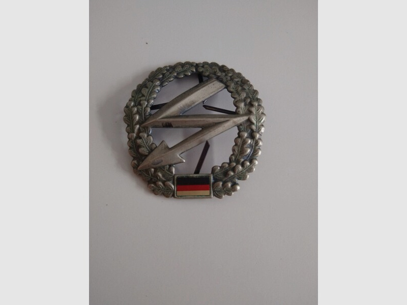 Bundeswehr Barettabzeichen Fernmeldetruppe Metall Militaria