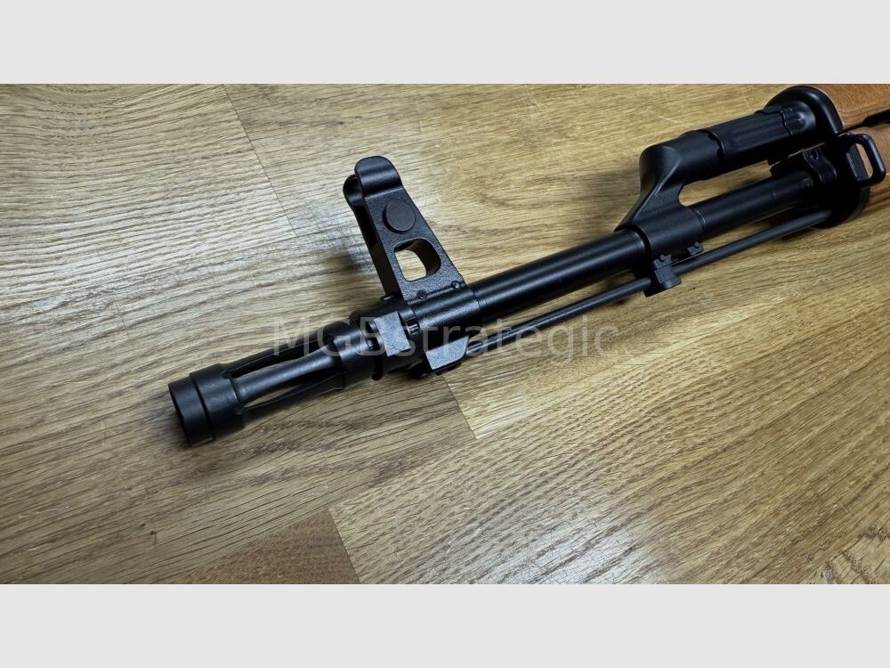 WBP Jack - karabinek samopowtarzalny .223Rem - system AKM AK47 AK74 z drewnianą kolbą - z tłumikiem ognia - wyprodukowano w Polsce