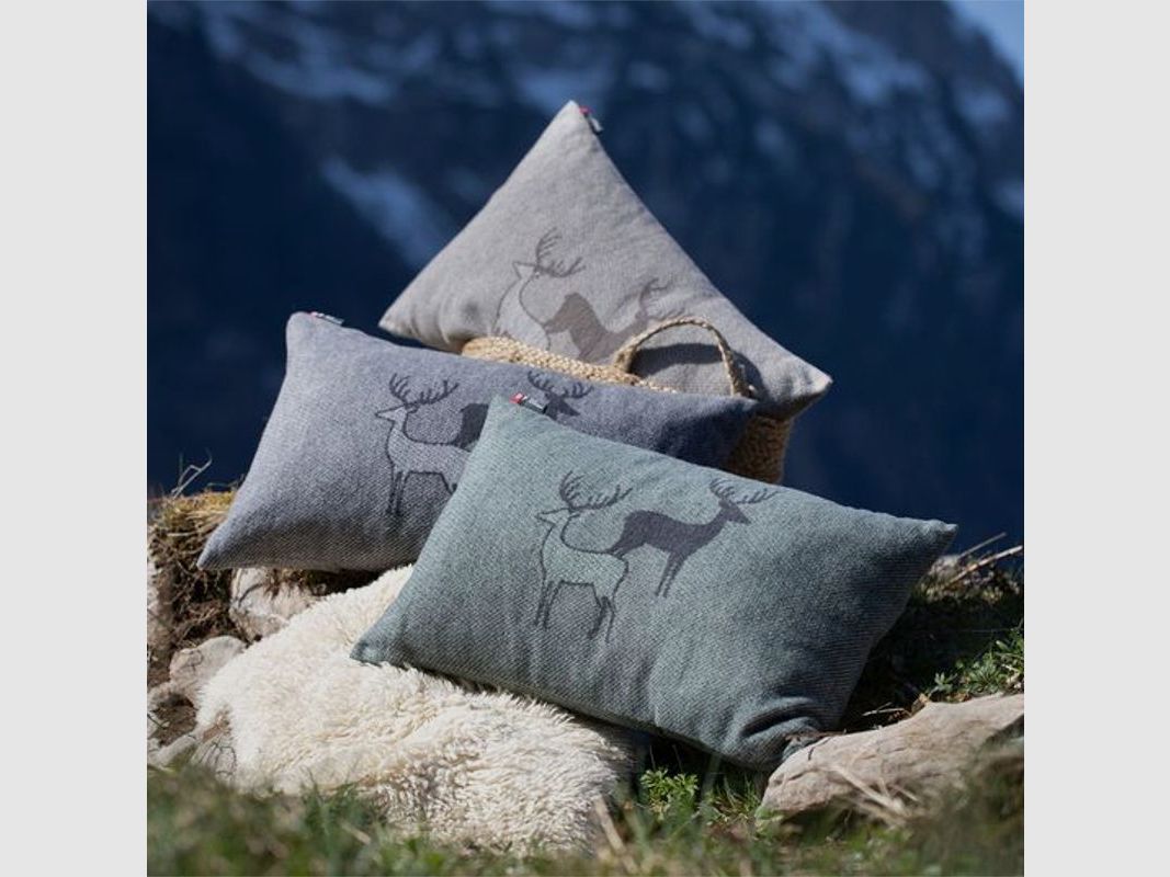 Fussenegger Kissenhülle Silvretta "Hirschrudel" mit Kissen 40x60cm | efeu, Bild 6 von 8