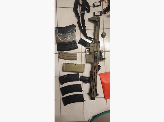 Softair Ares Amoeba M4 013 Dark Earth EFCS ARES S-AEG mit Zubehör 