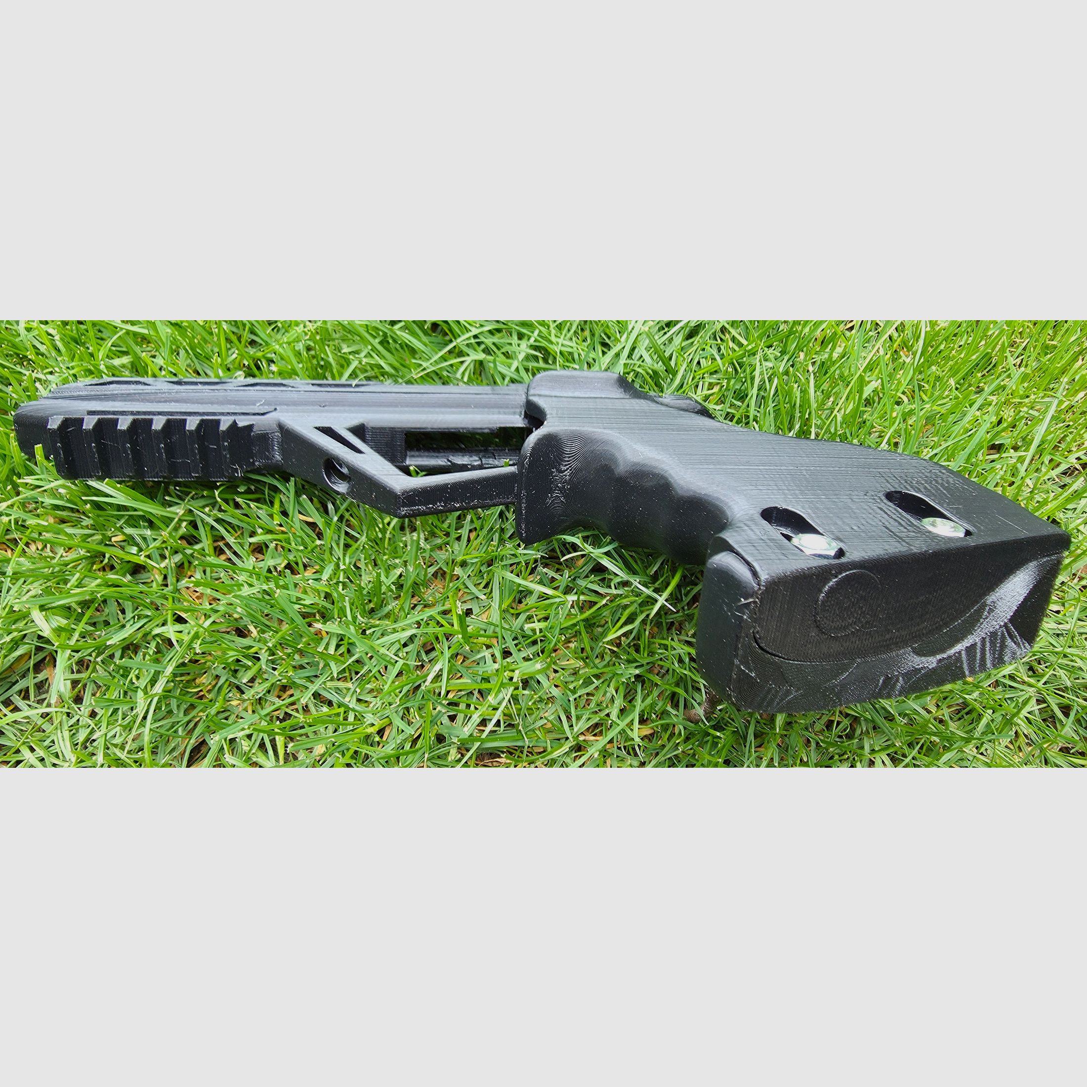 Match grip for Diana Chaser Bandit Airbug PETG black